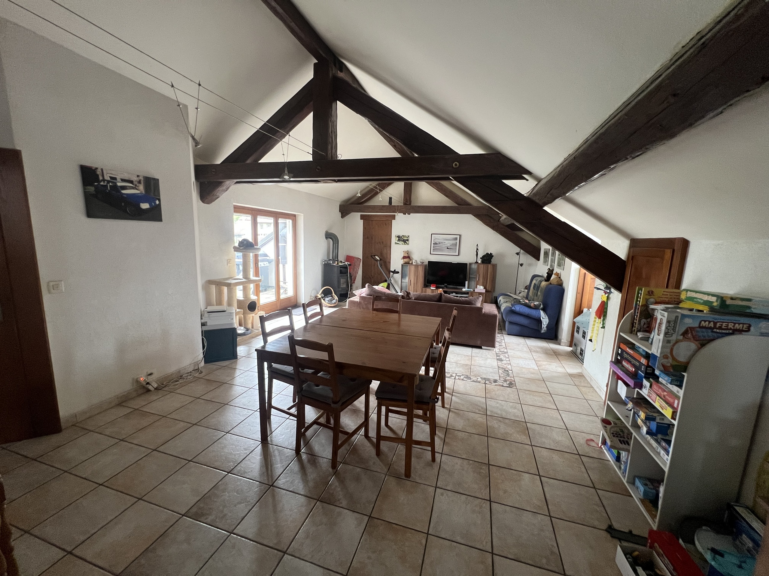 Interior view 7