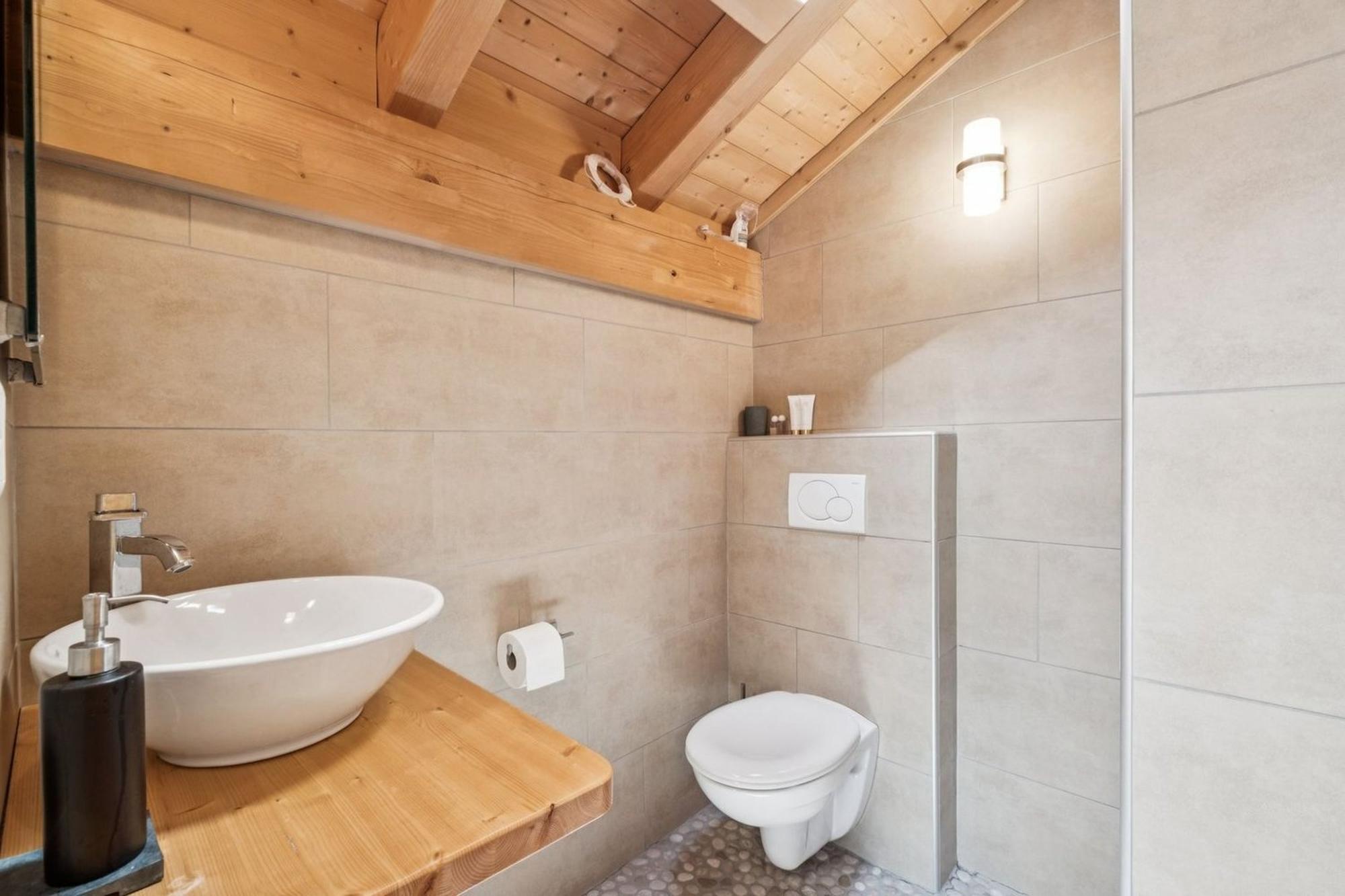 Salle d'eau à l'étage