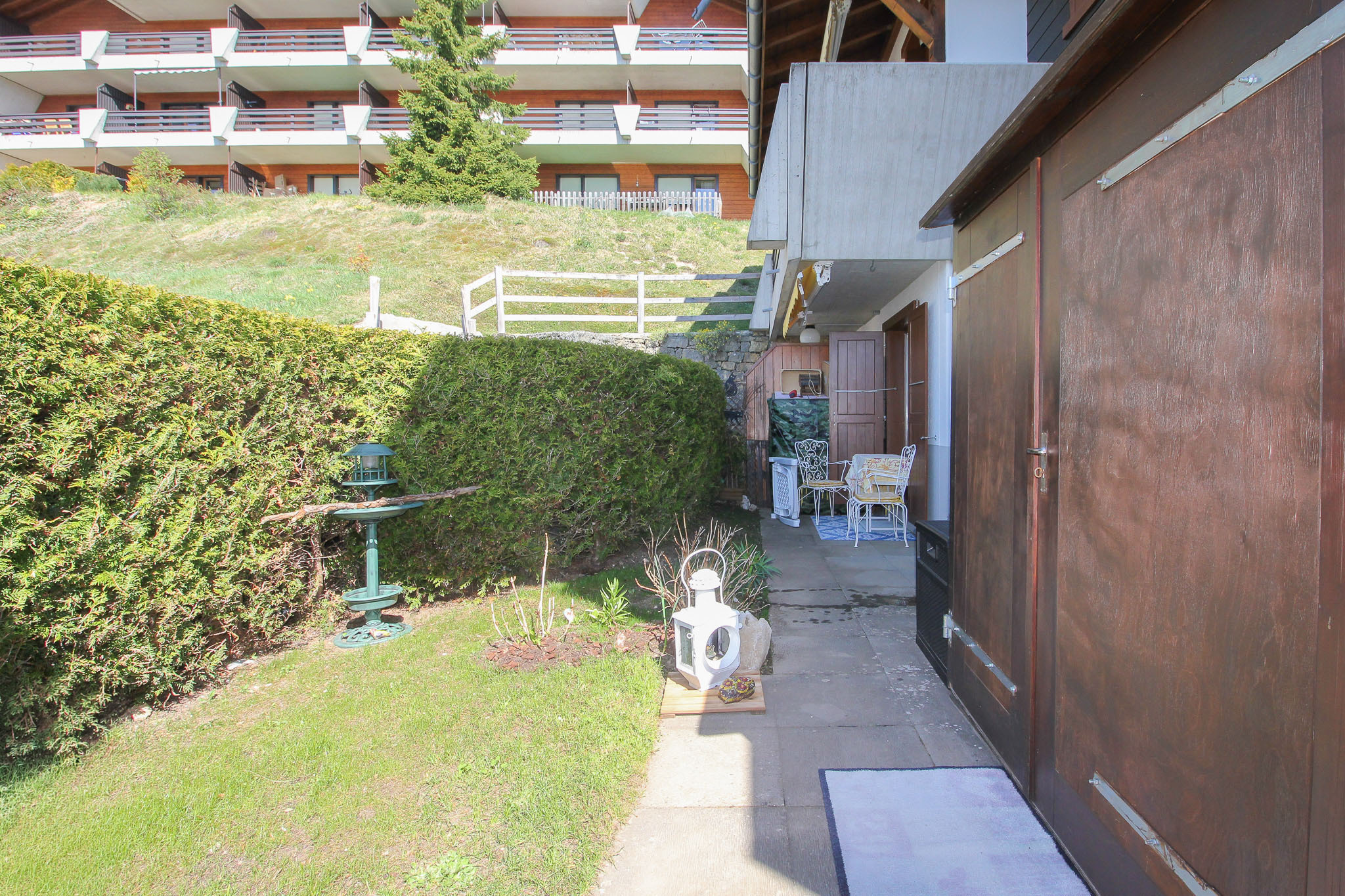 Espace jardin avec cabanon 