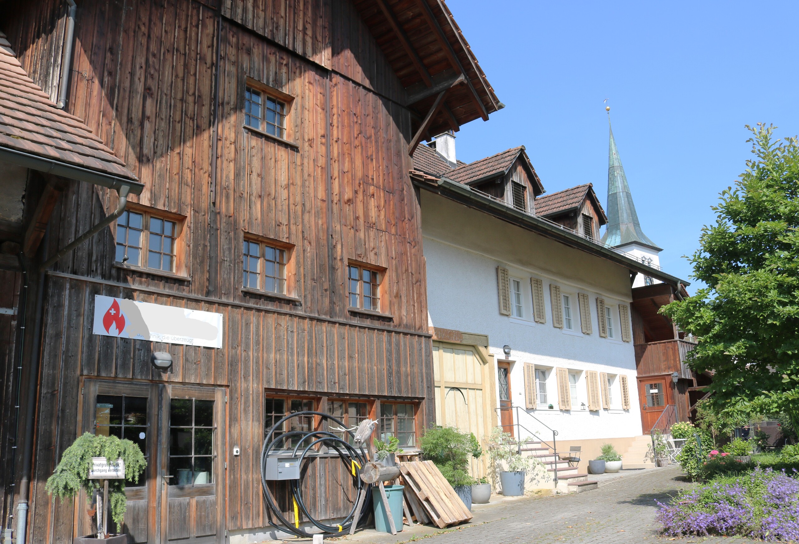 Ansicht aus Südost, Werkstatt-Büroteil Ansicht aus Südost, Werkstatt-Büroteil