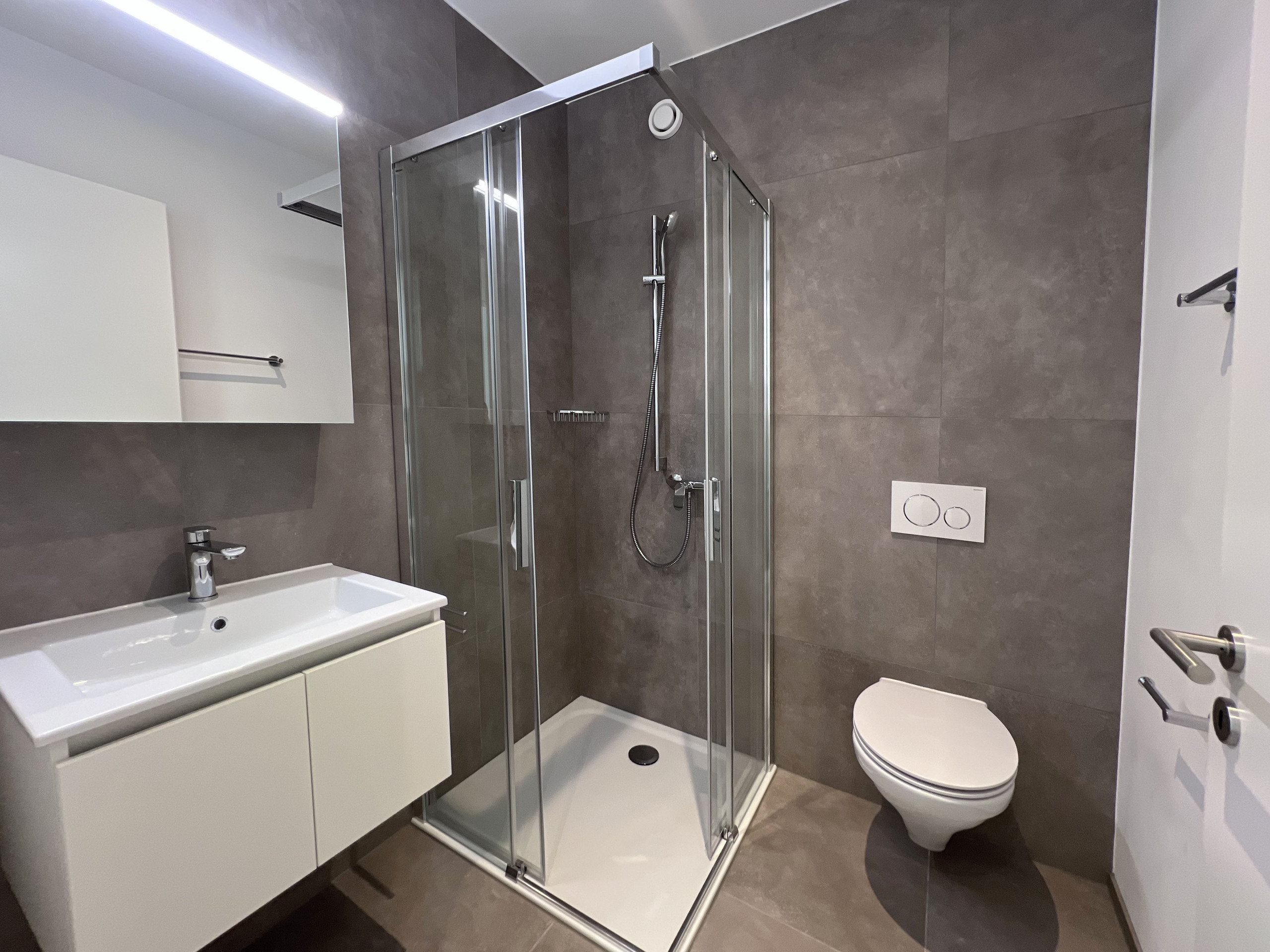 Salle de douche - App. 3.5 pces - Lots S-31 et T-33