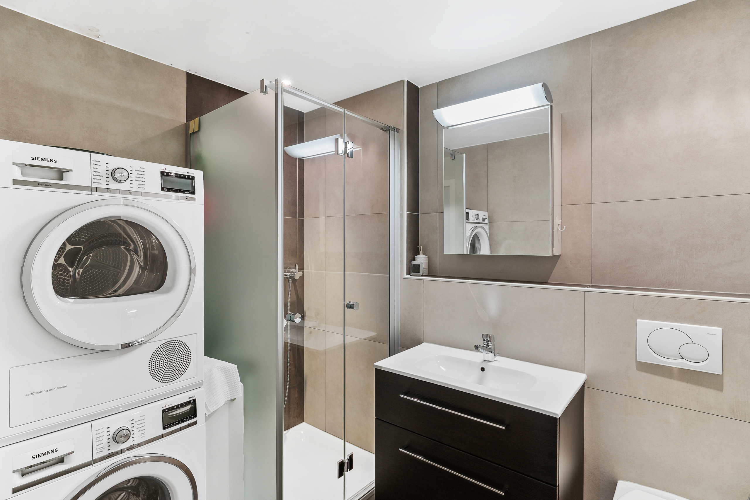 Duschraum/WC Duschraum/WC