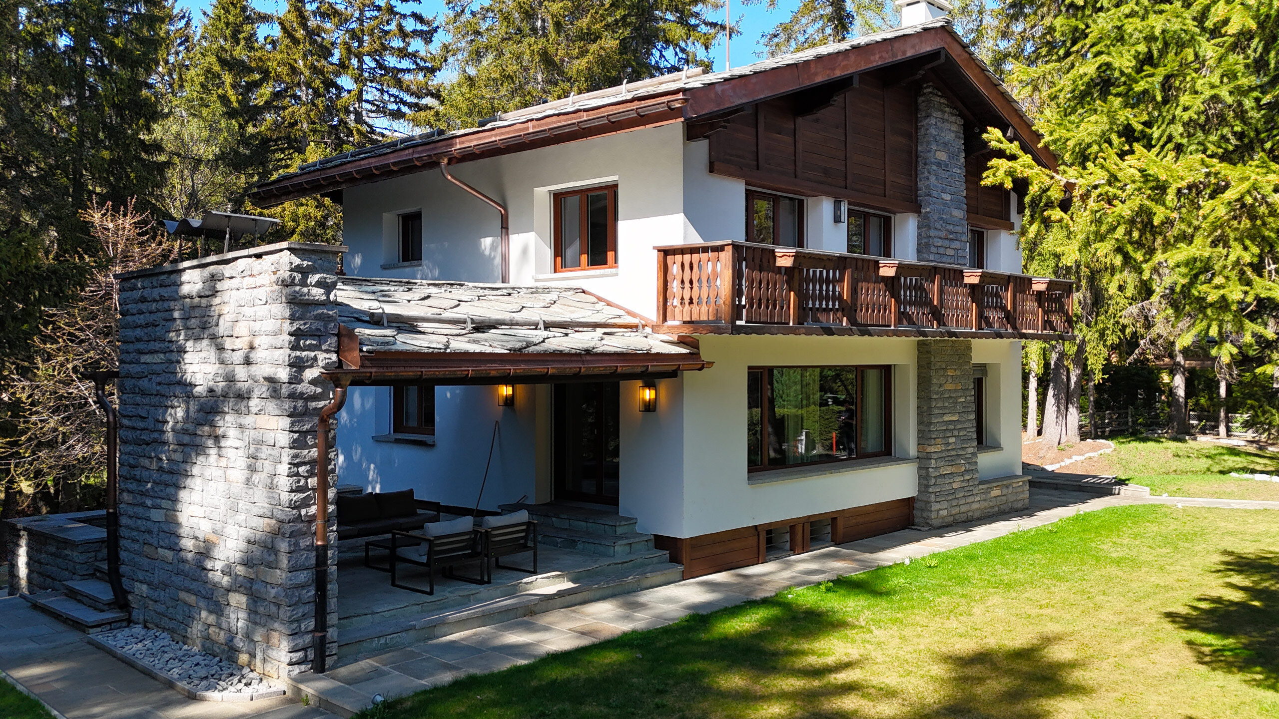 View of the chalet (south-west)