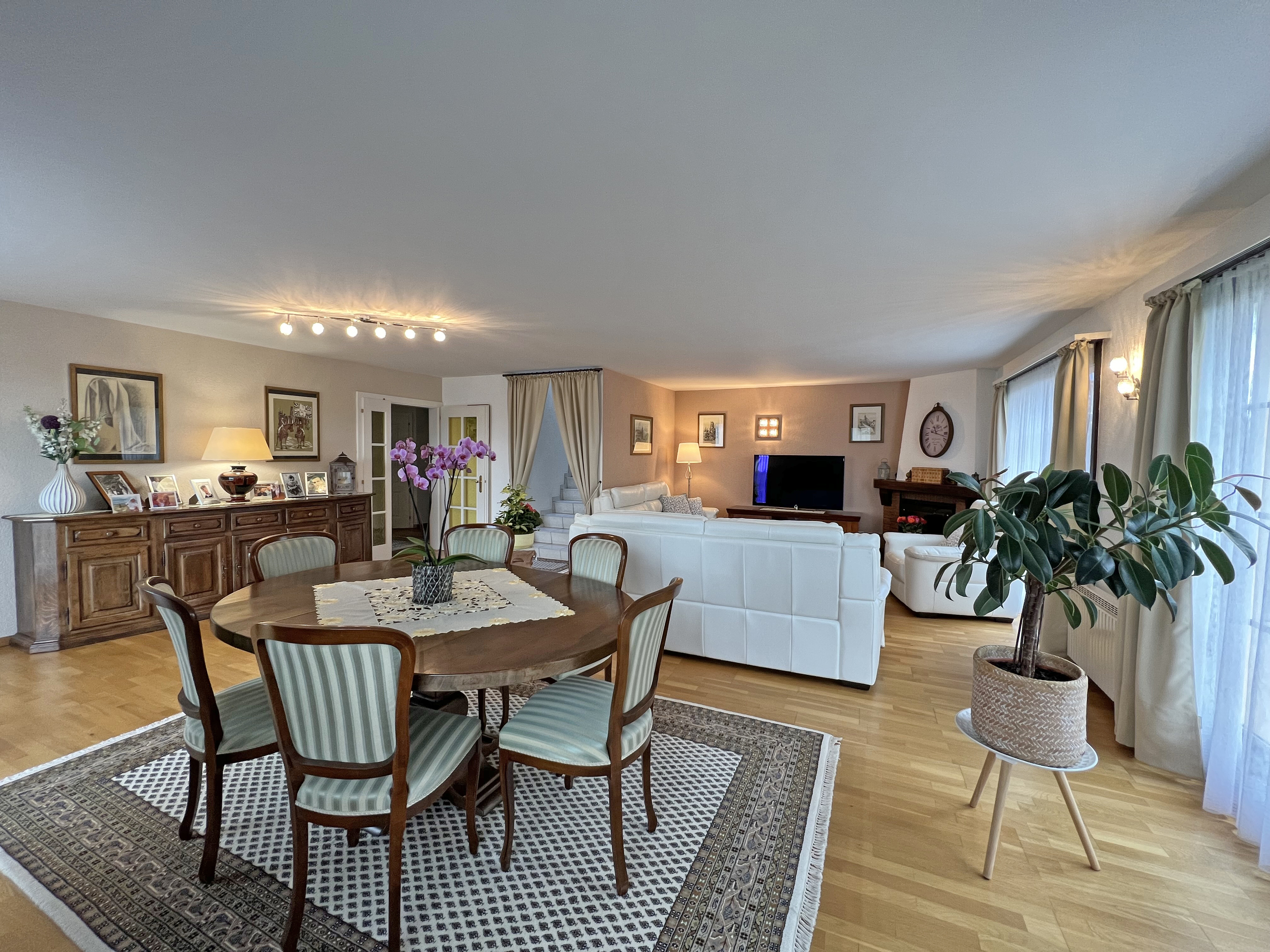 Salle à manger / séjour - Rez-de-chaussée