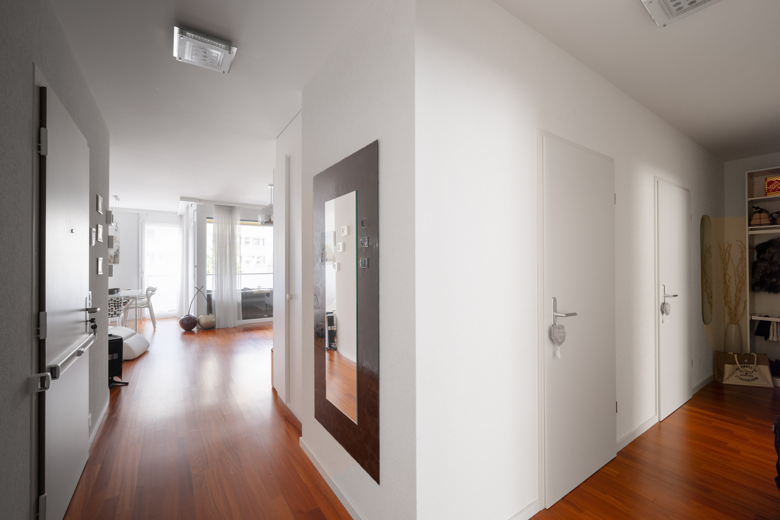 Interior view 7