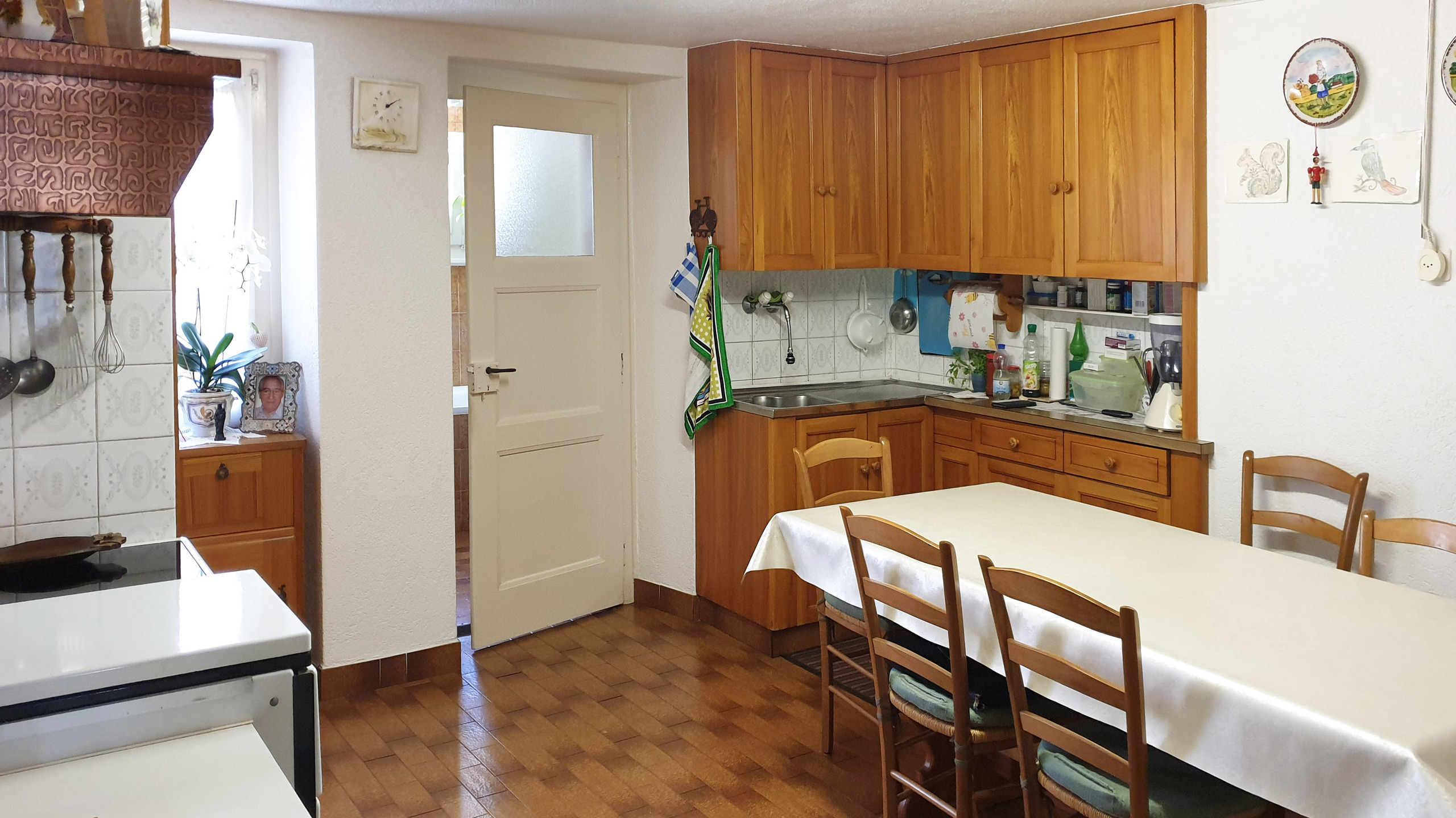 Photo 1