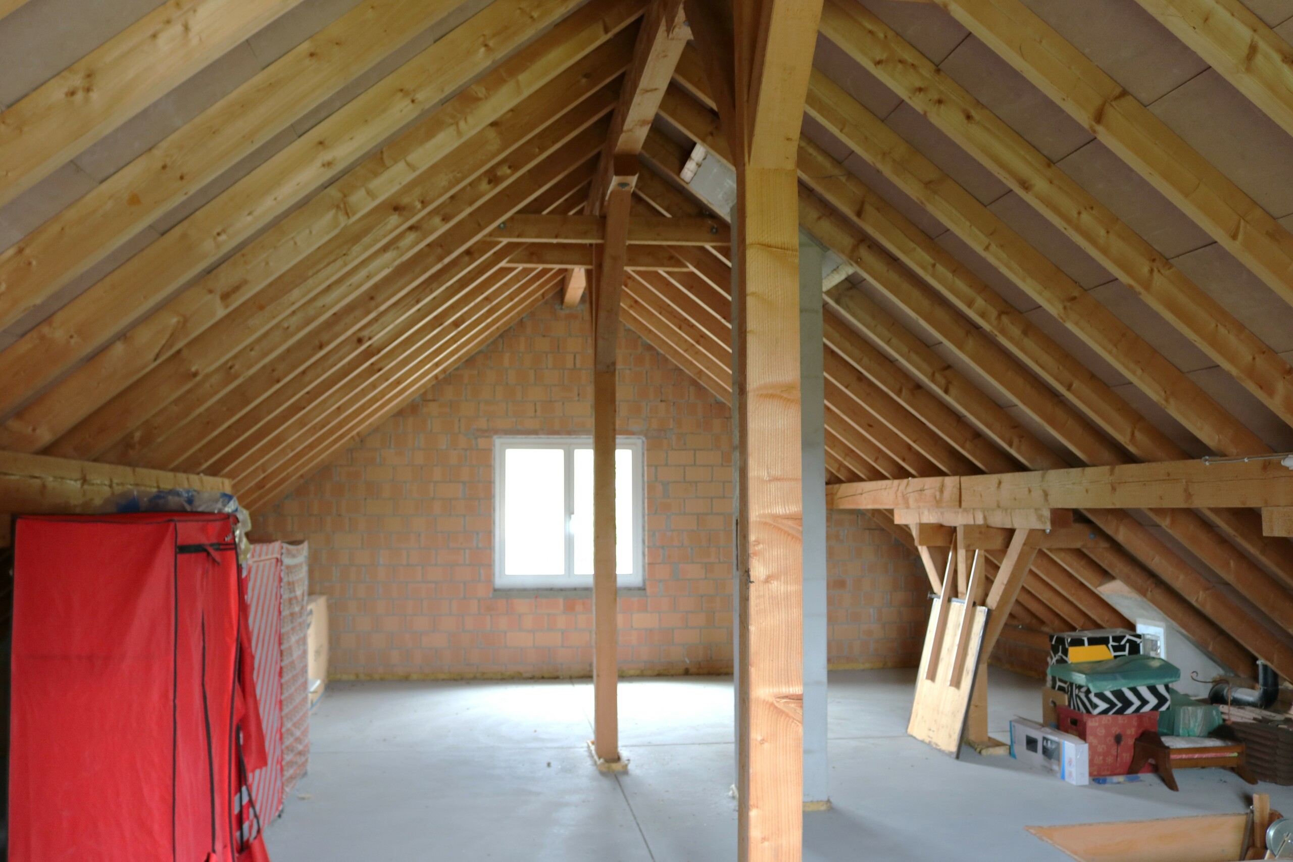 Dachraum unausgebaut 79 m2 Dachraum unausgebaut 79 m2