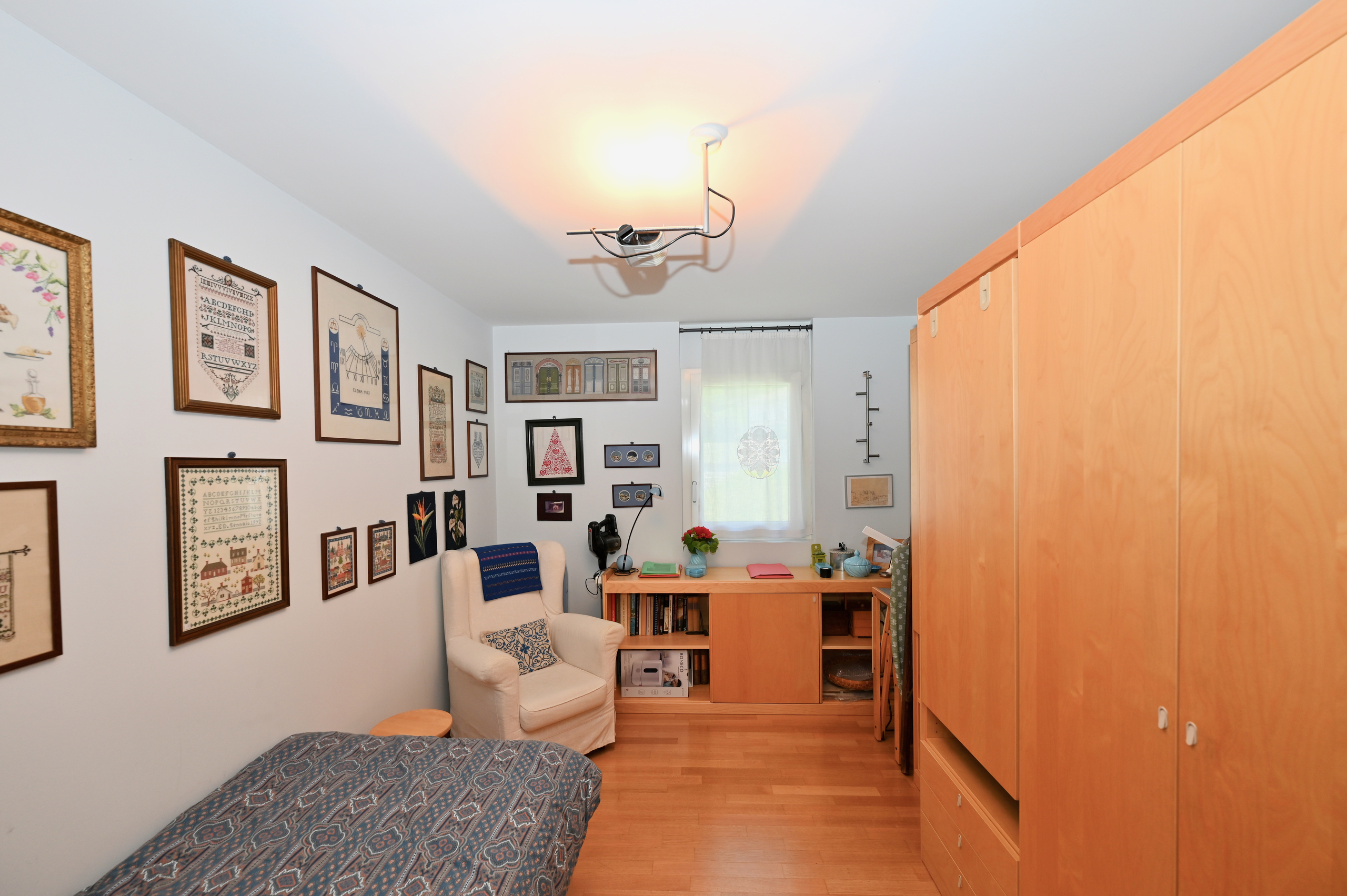 Interior view 10