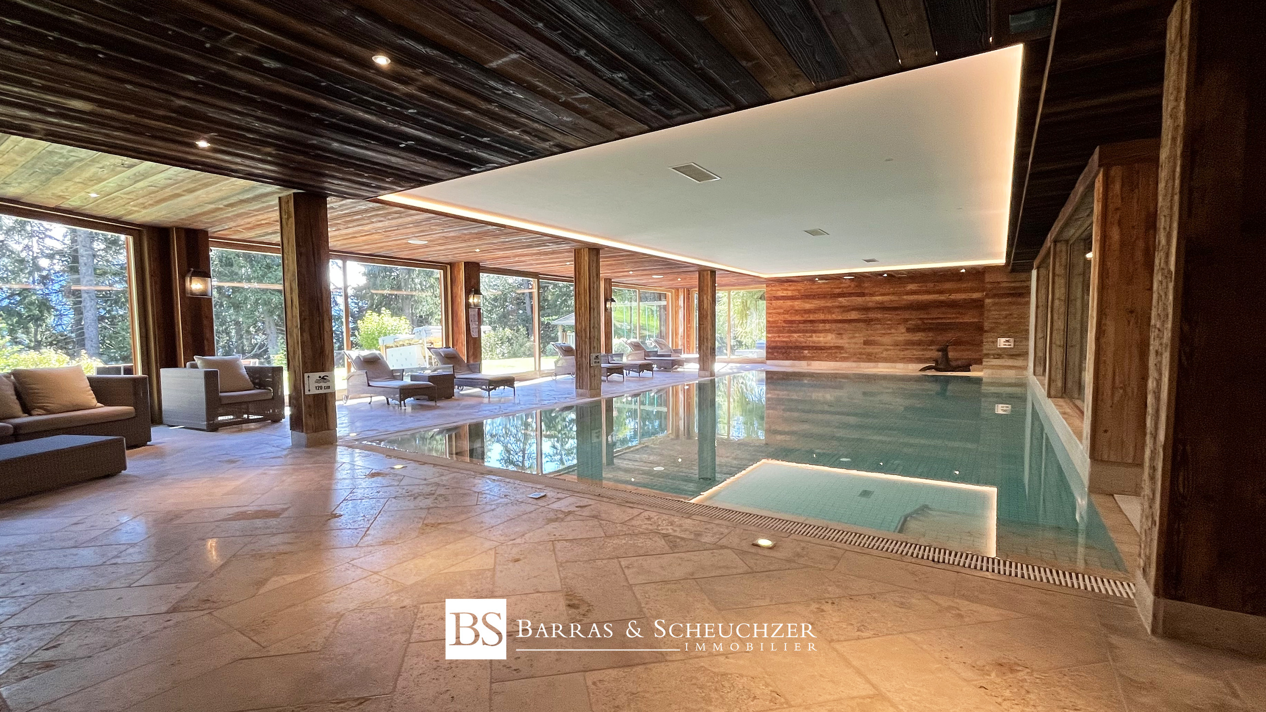 Piscine intérieure chauffée Piscine intérieure chauffée