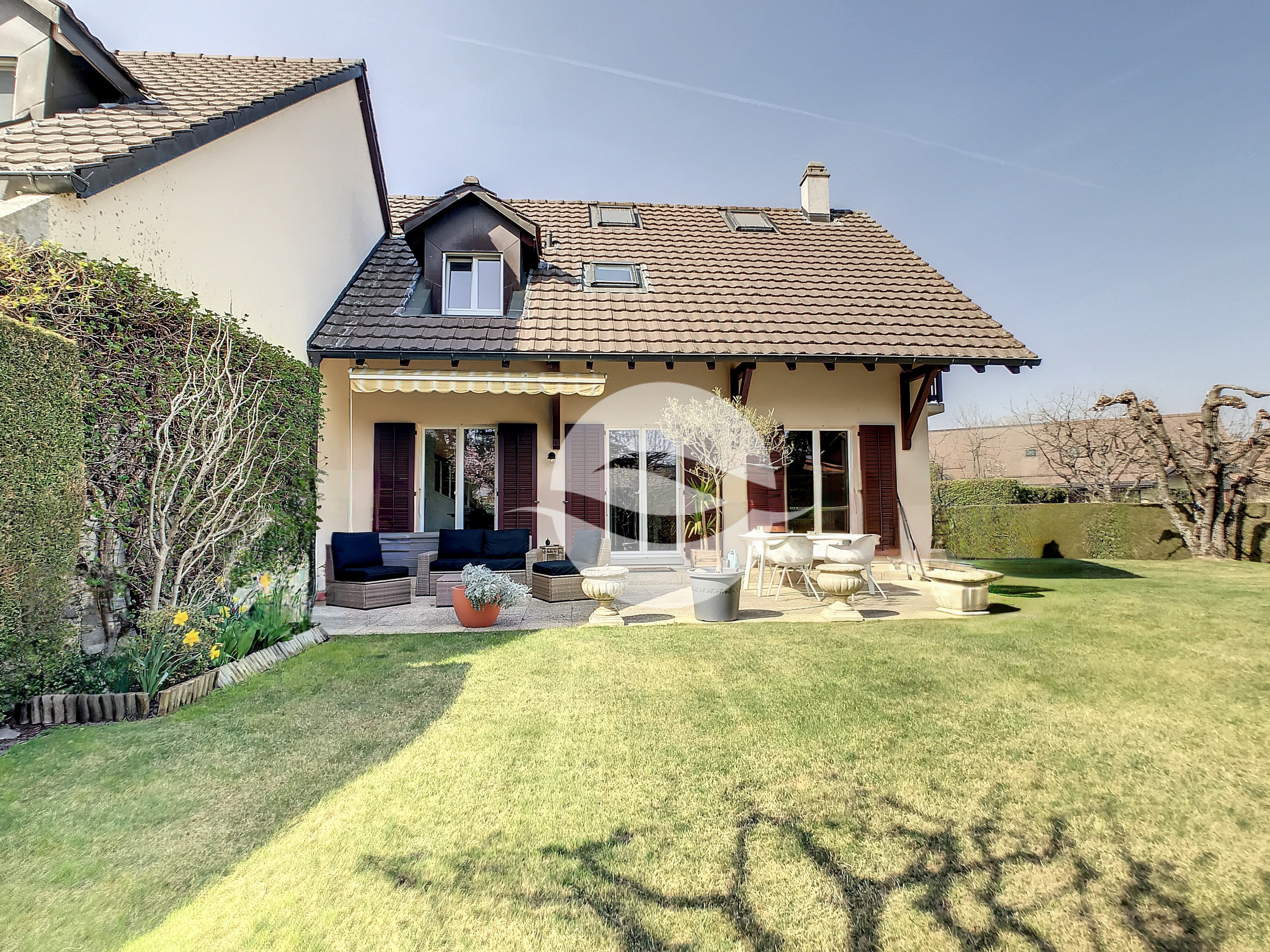 Extérieur : Terrasse et jardin