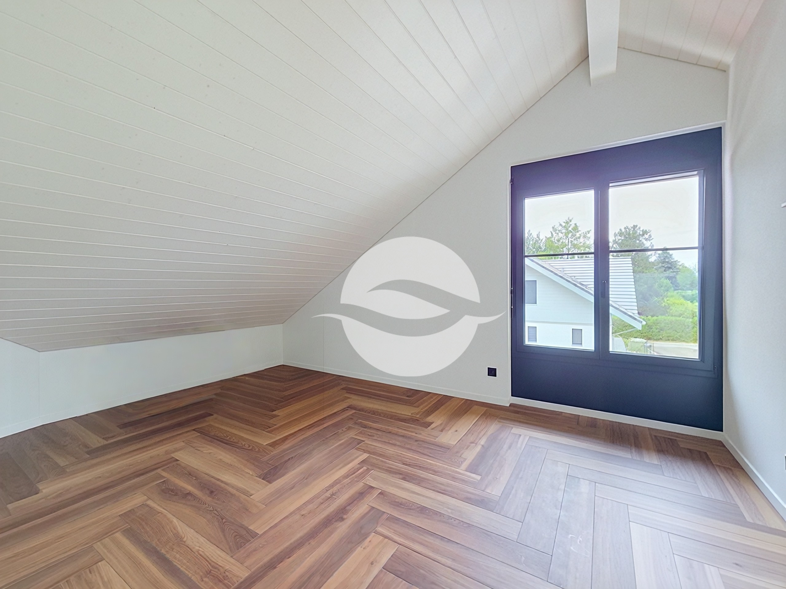 Interior view 10