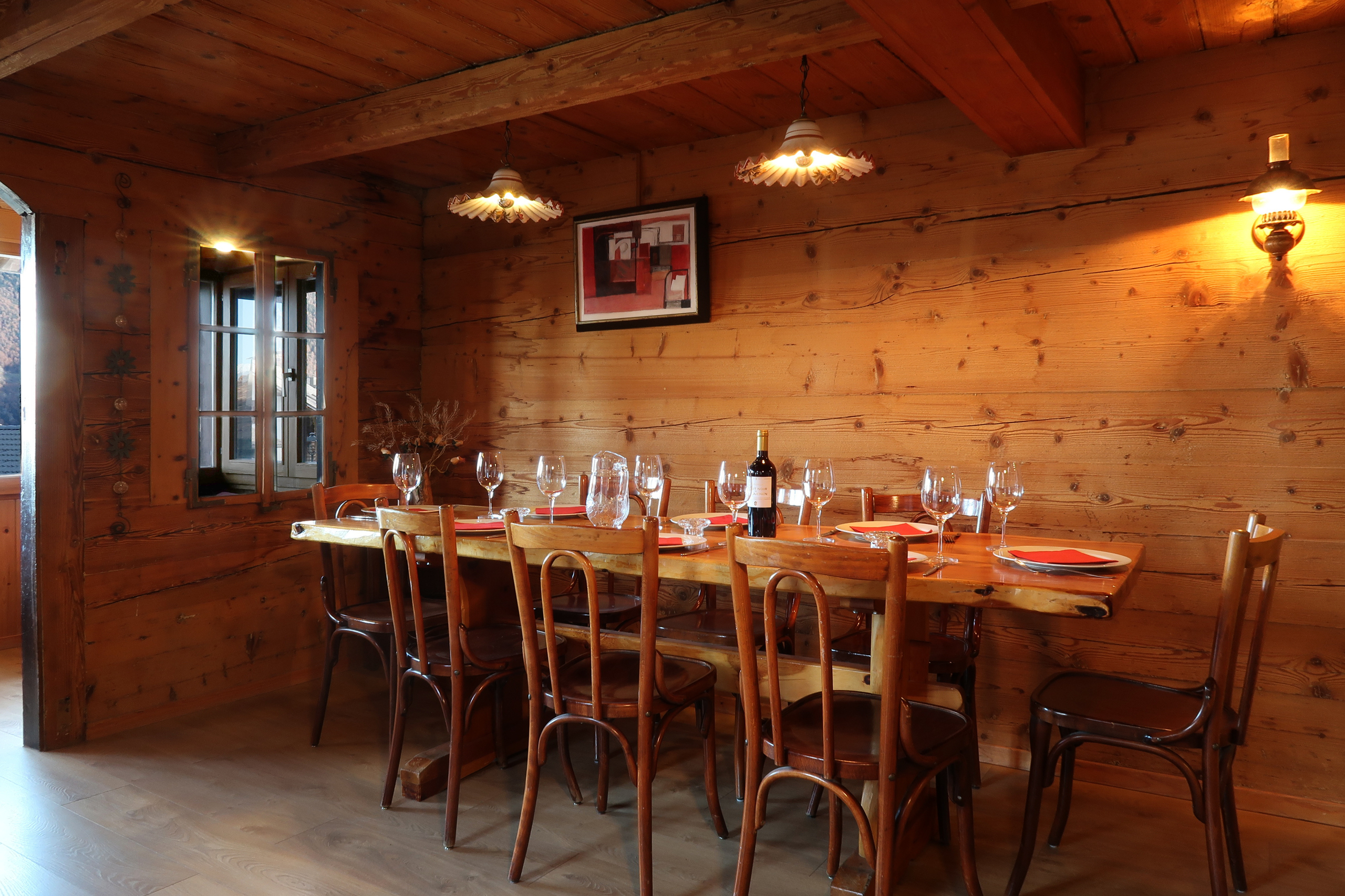 Café de la place loué par nendaz-vente immobilier