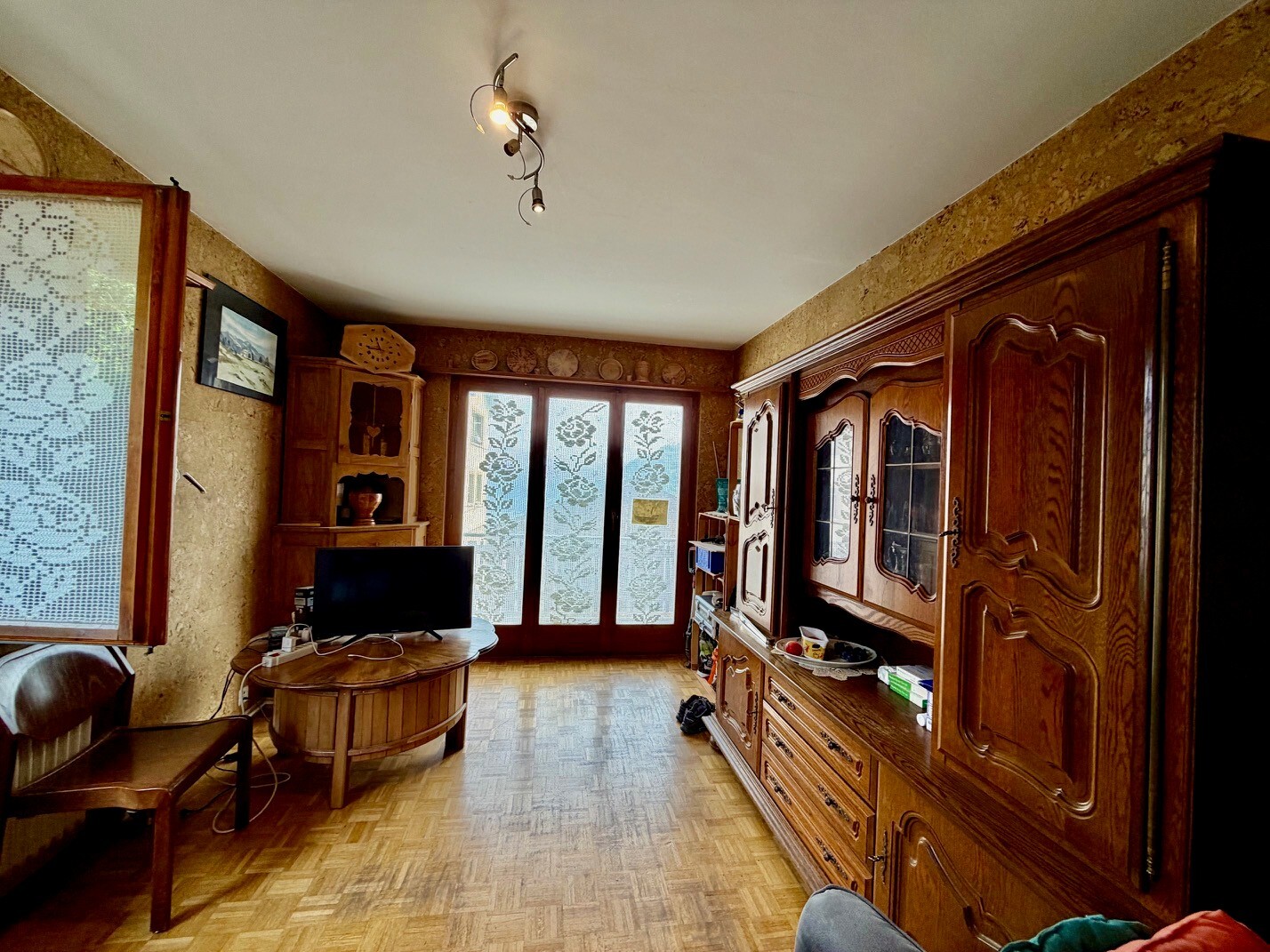Interior view 2