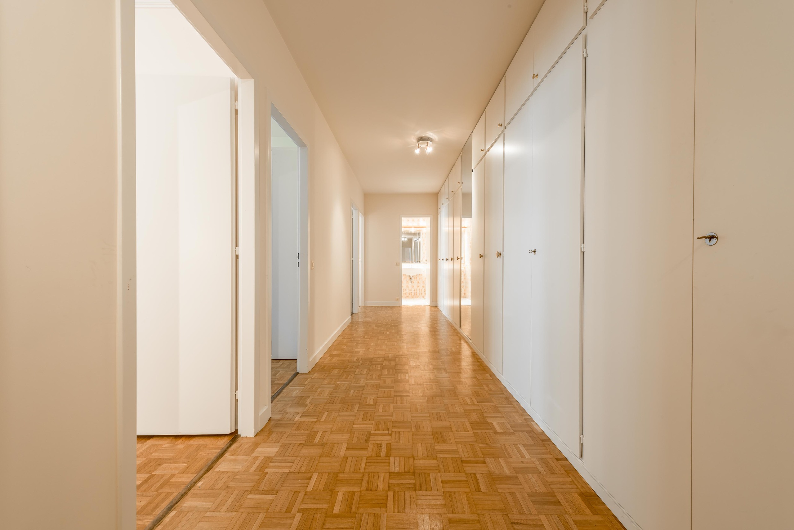 Interior view 5