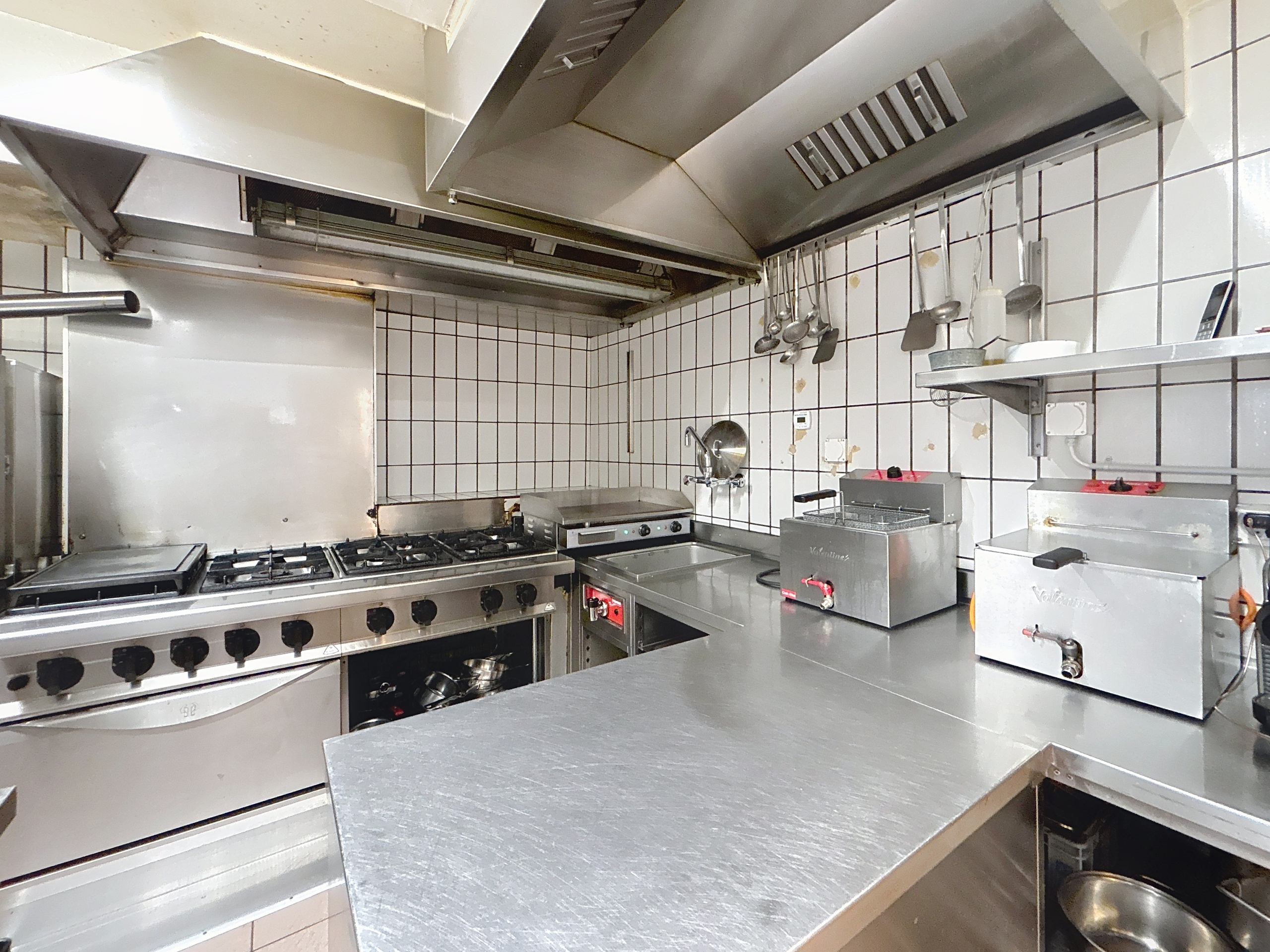 CUISINE RESTAURANT CUISINE RESTAURANT