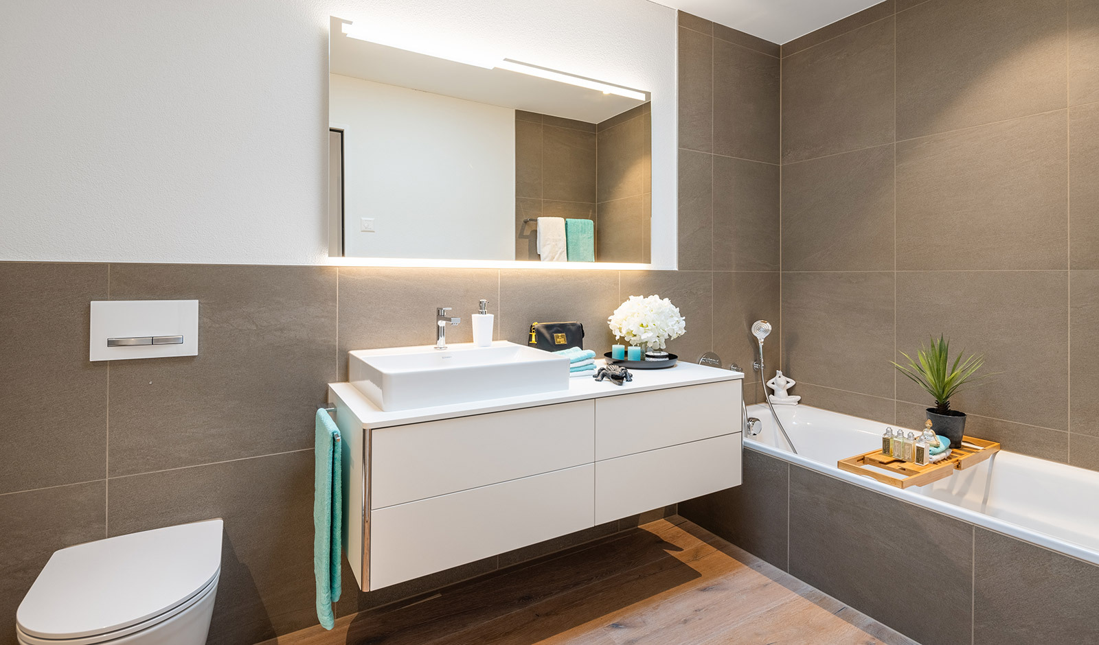 weitere Bilder auf www.dv.immo.ch