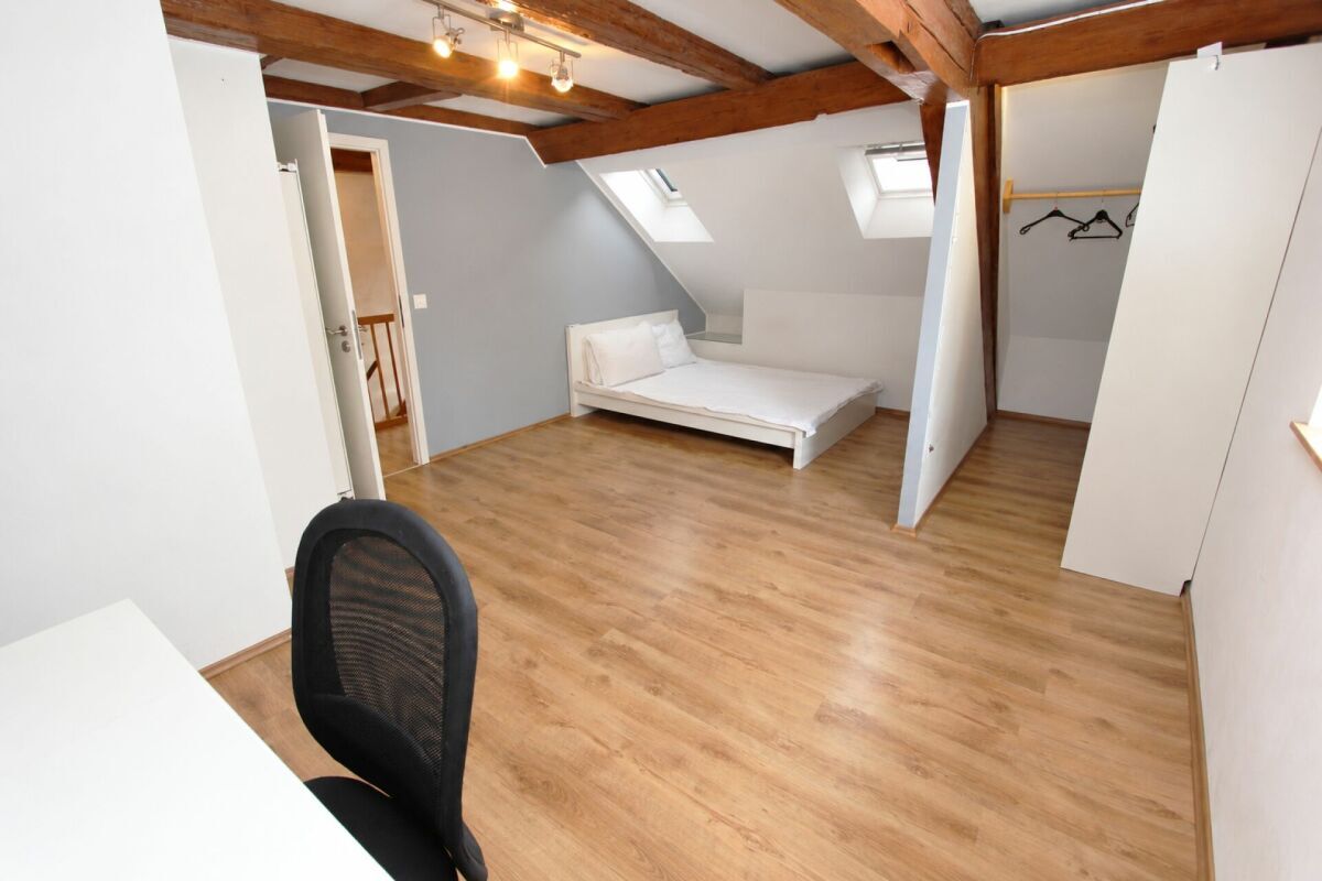 Photo 5