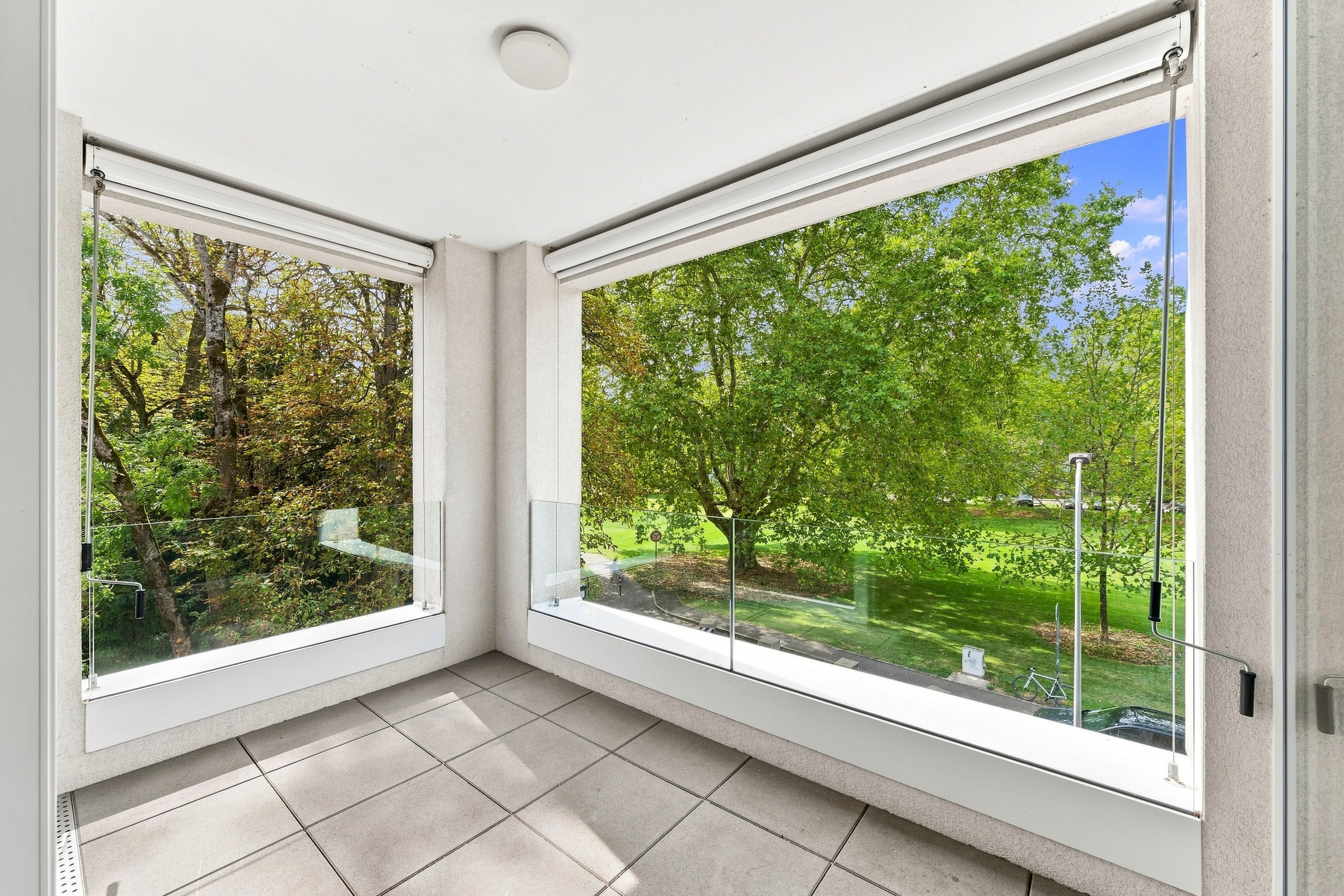 Interior view 5