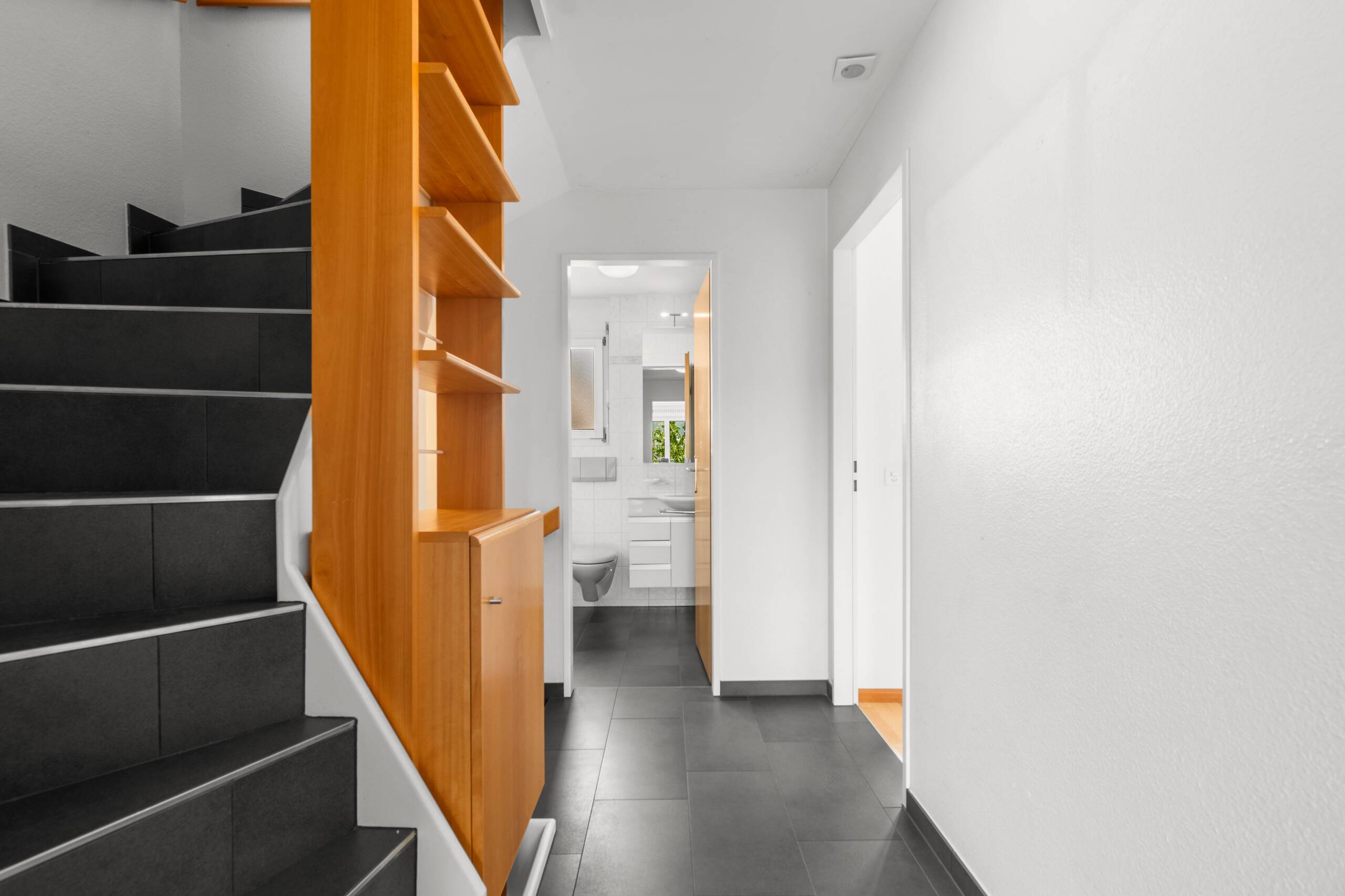 Interior view 5