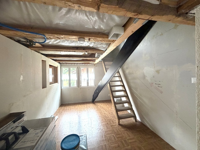 2. Stock Zimmer 3 mit Treppe 2. Stock Zimmer 3 mit Treppe