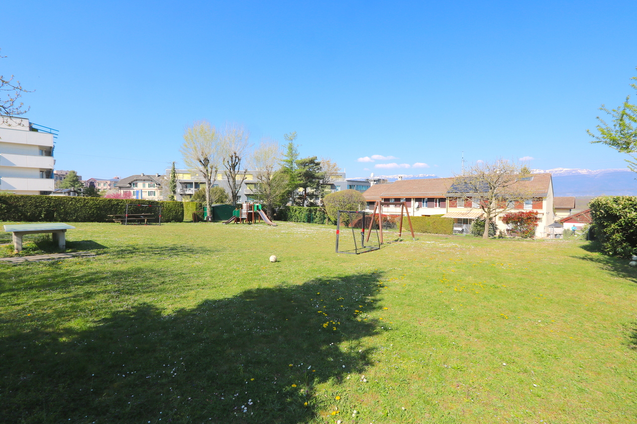 Firstview