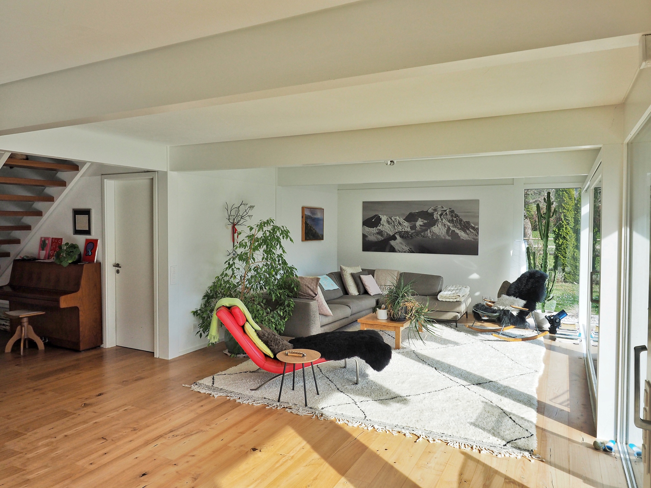 Interior view 12