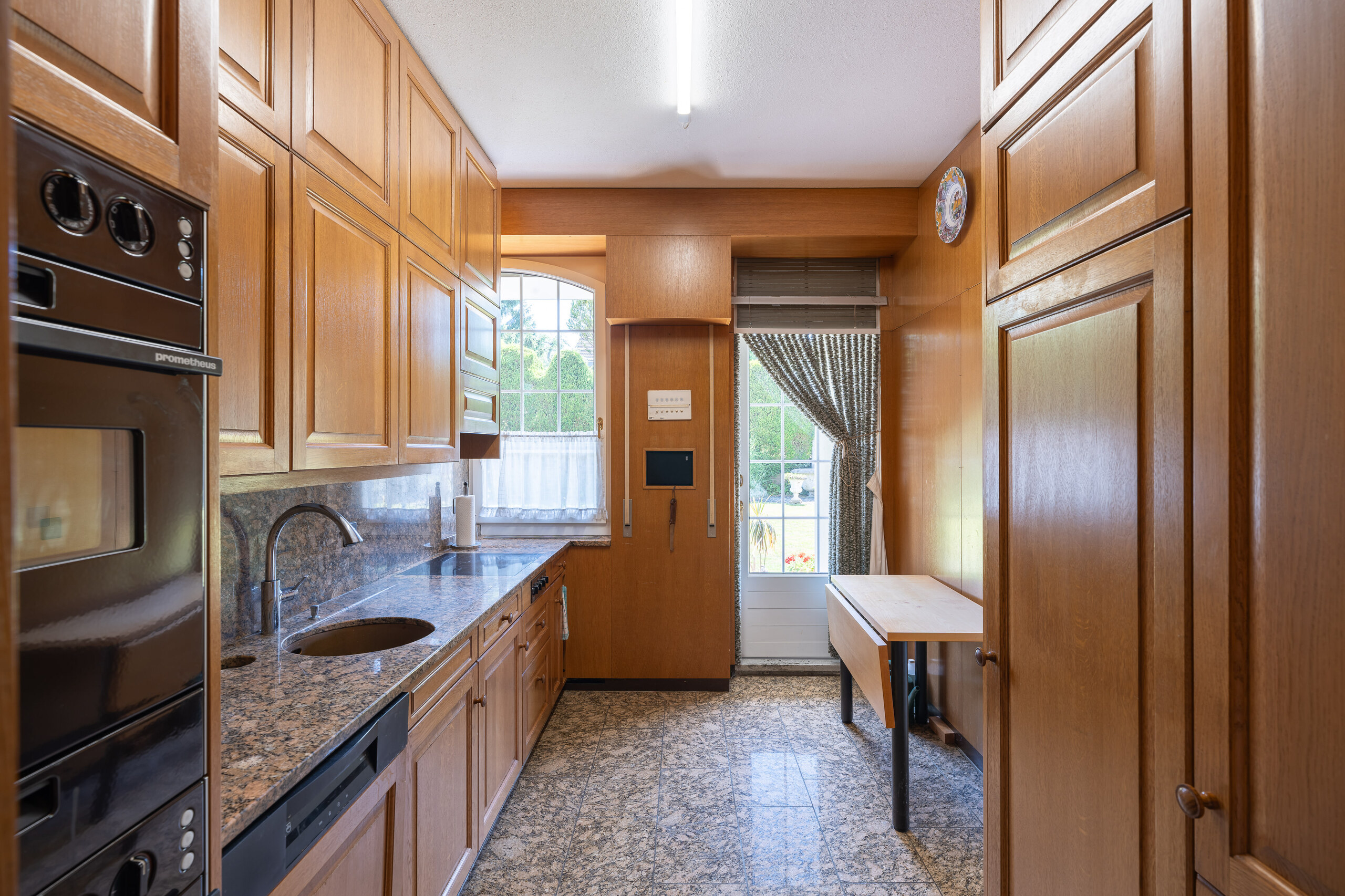 Interior view 3