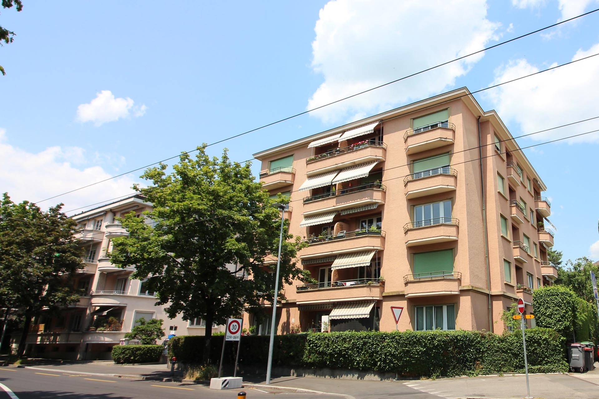 Façade