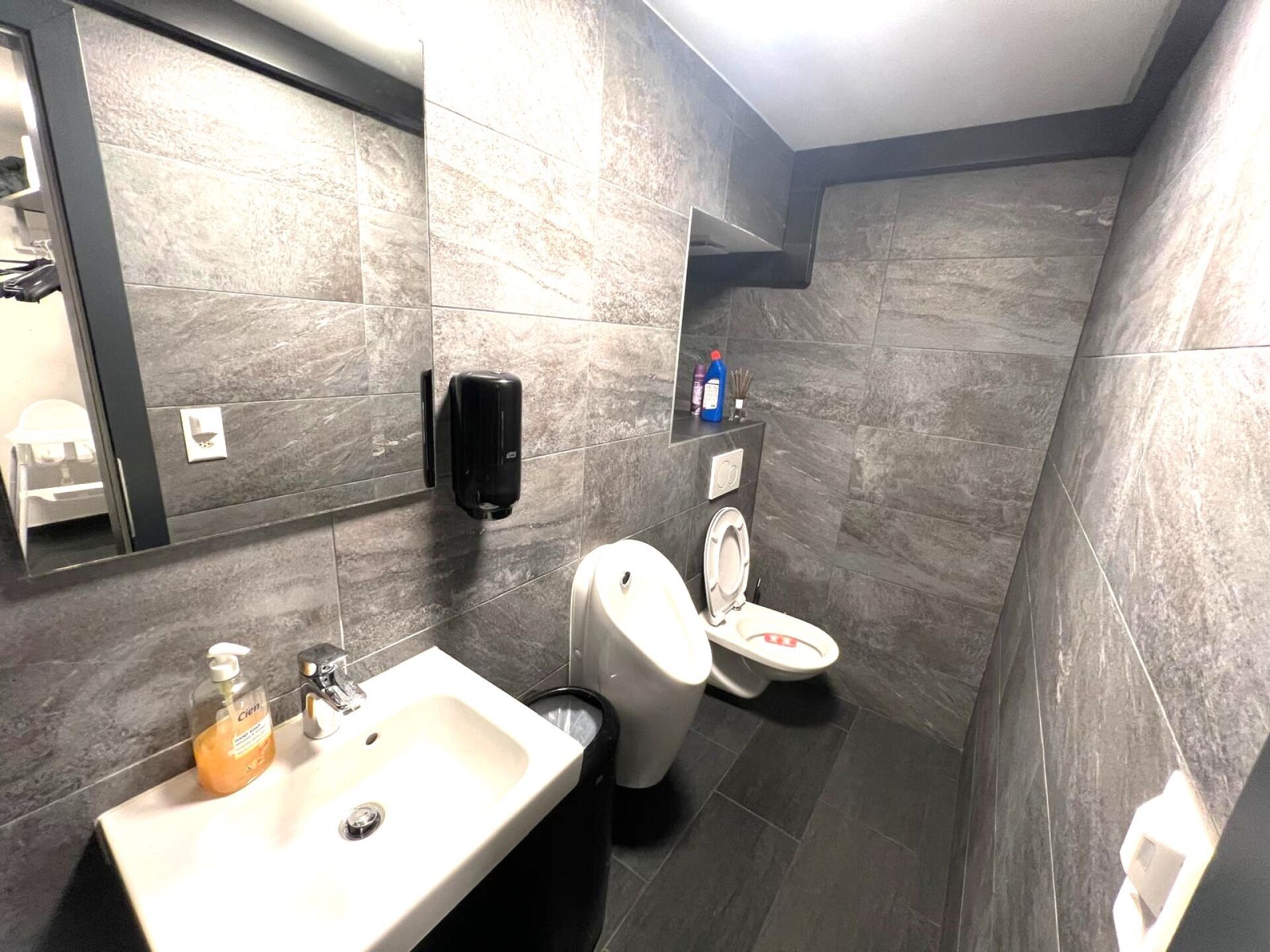 Picture 9