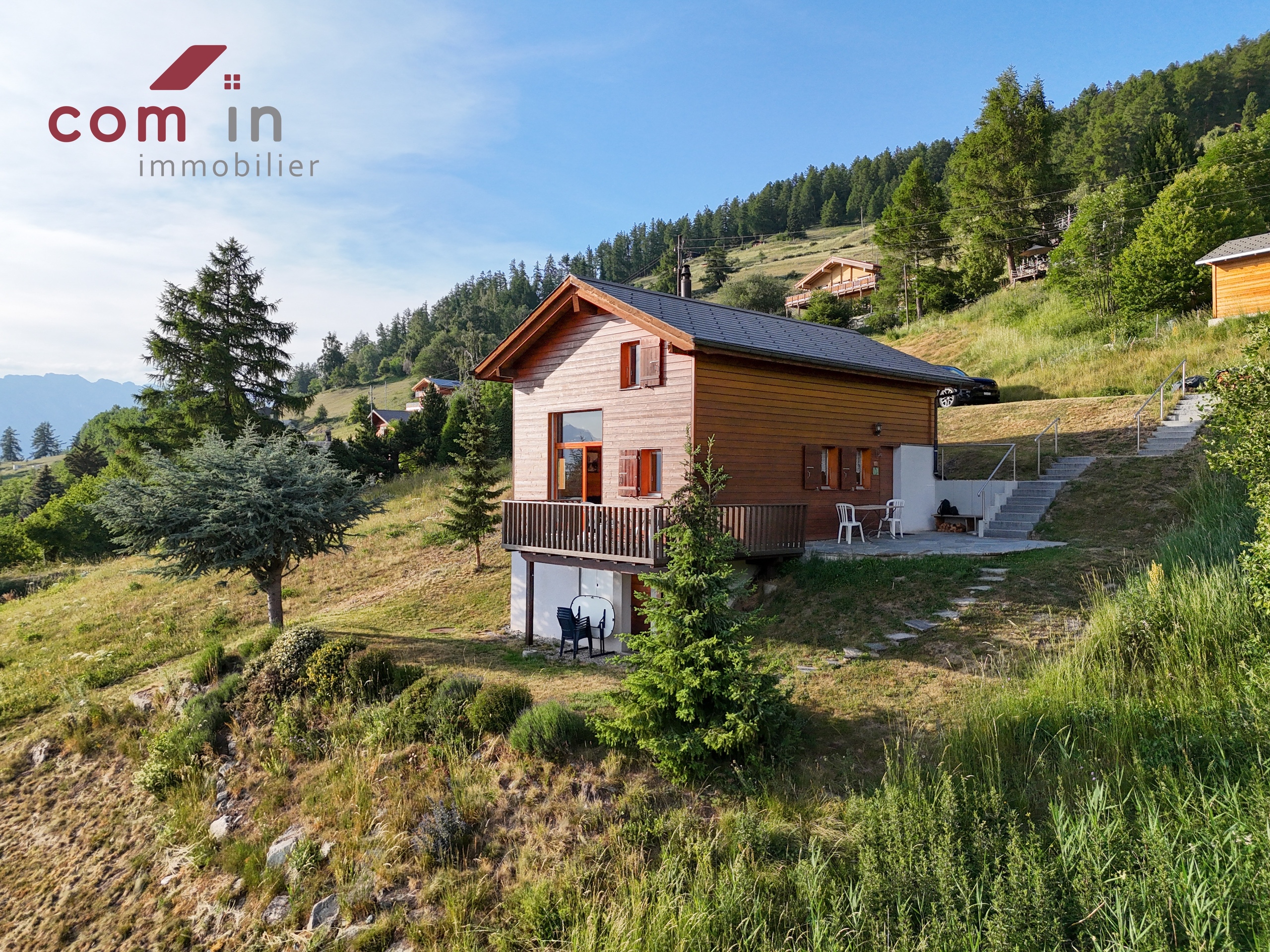 chalet en pleine nature, au calme absolu et VUE IMPRENABLE! 