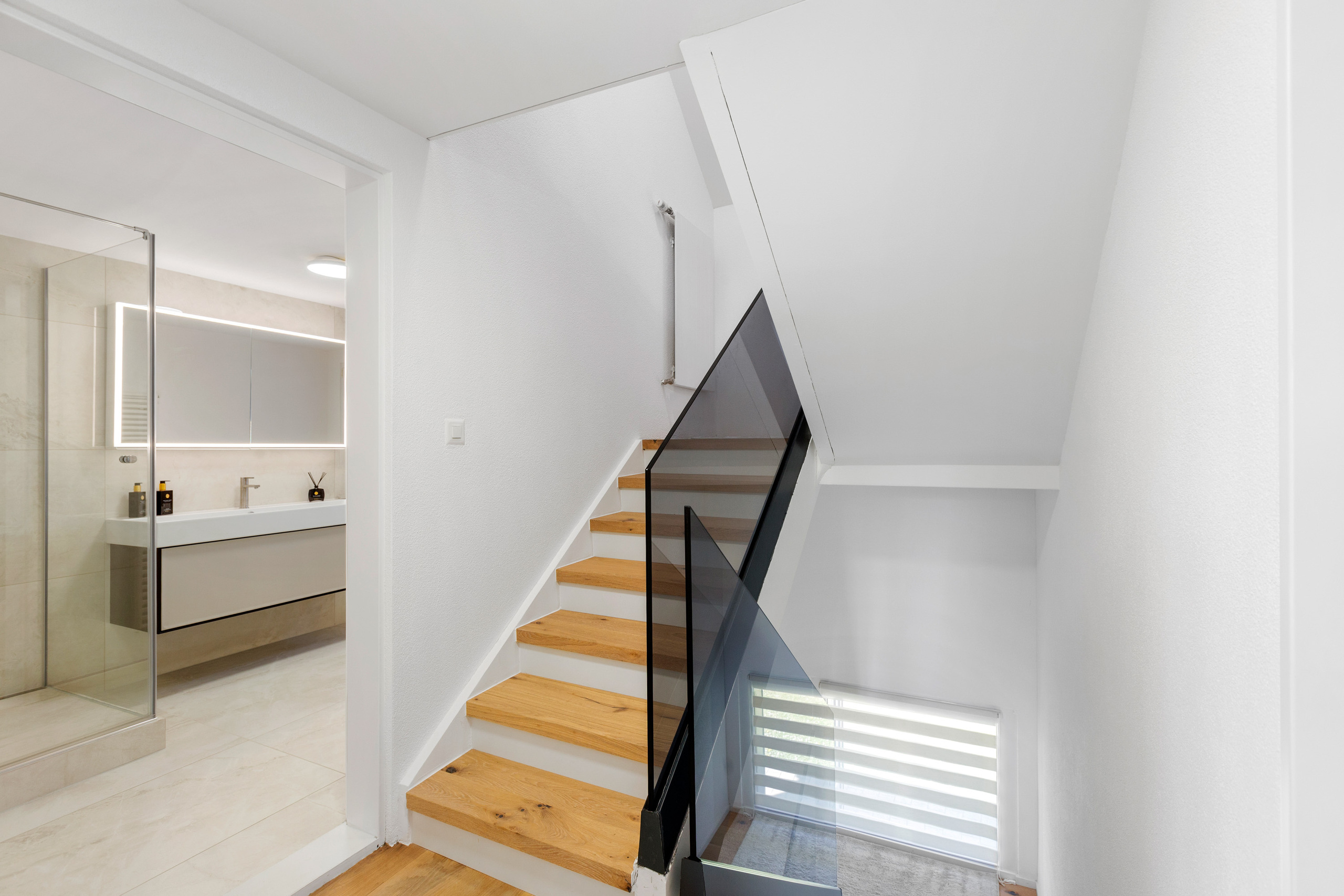 Interior view 2