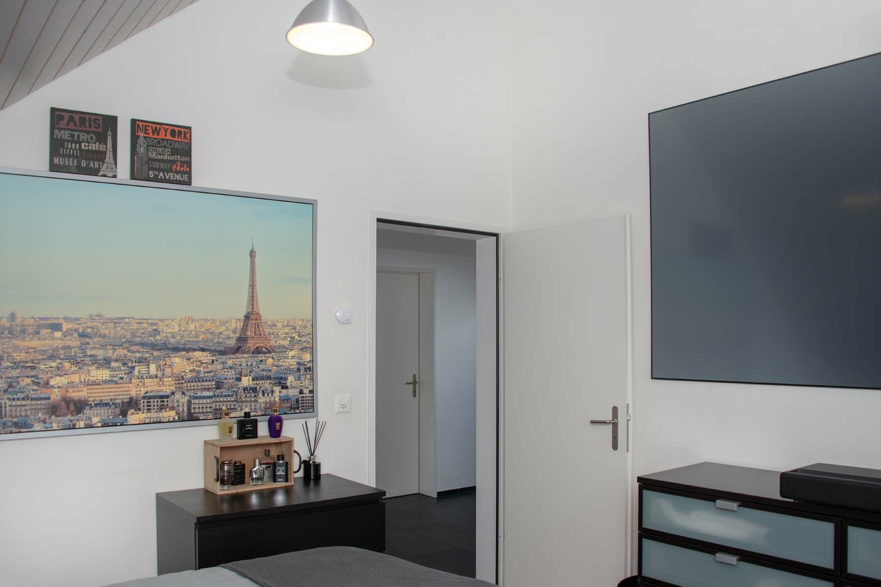 Ausblick von einem Zimmer in den Flur