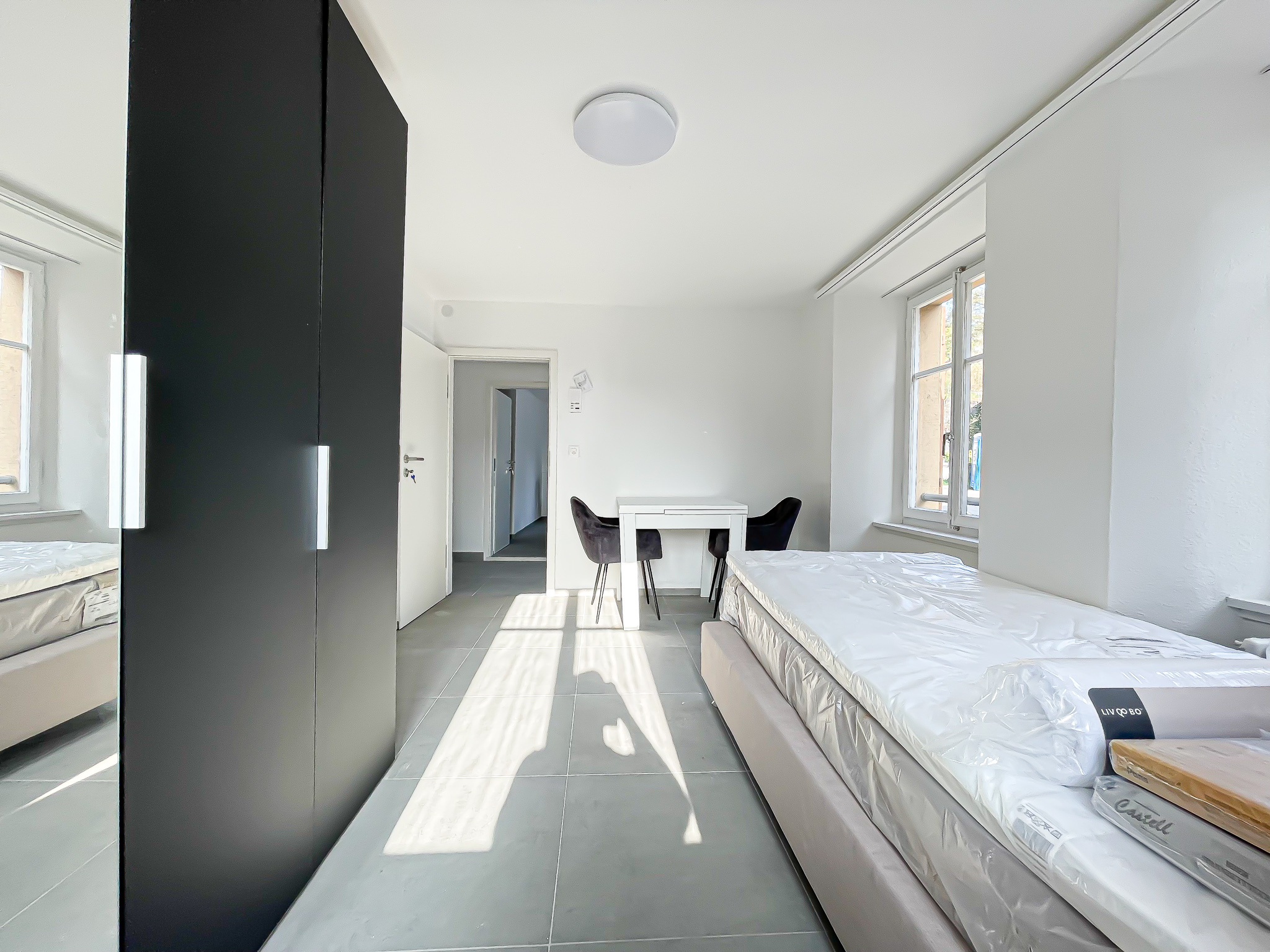 Möbliertes Zimmer