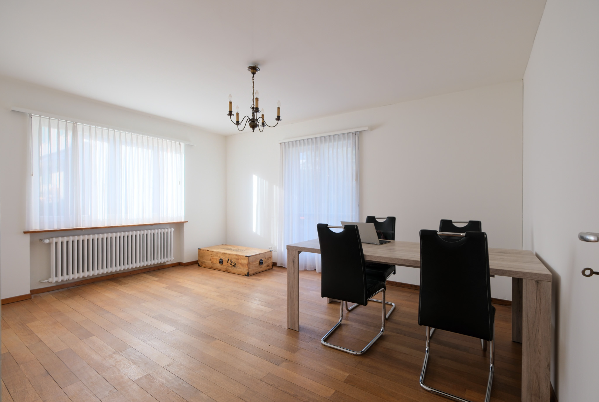 Wohnzimmer -3-Z'Whg EG