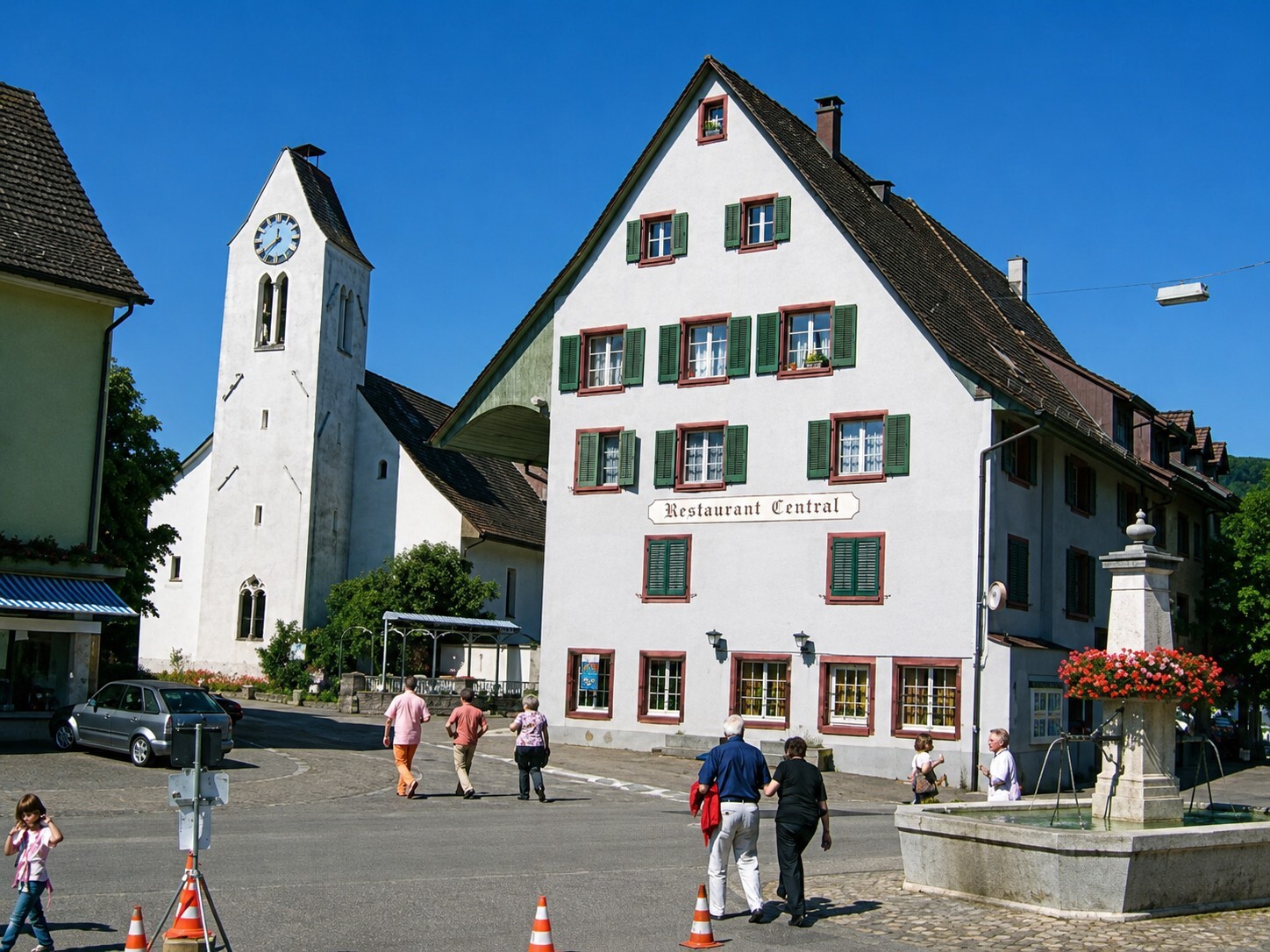 Photo 4