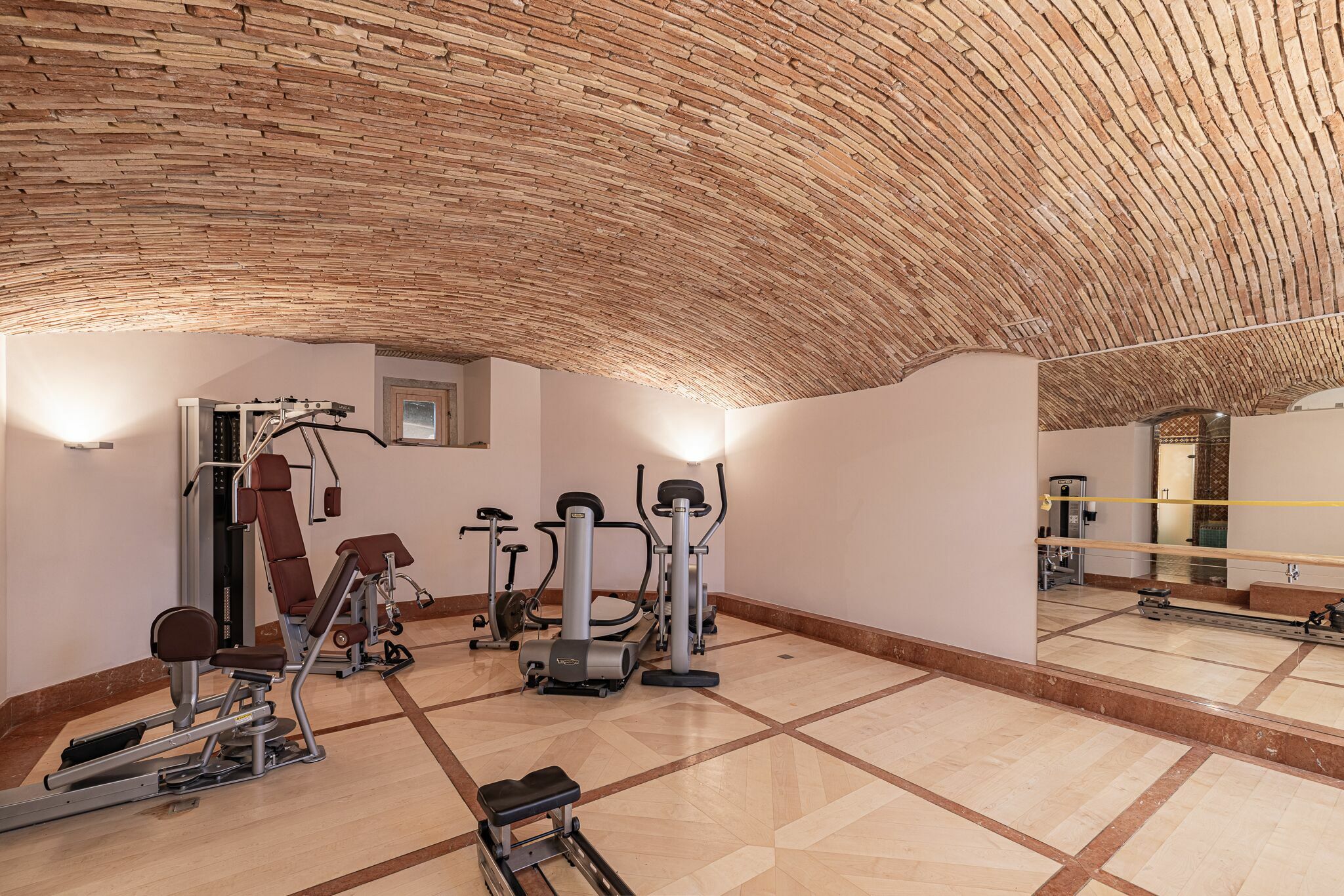 Interior view 19