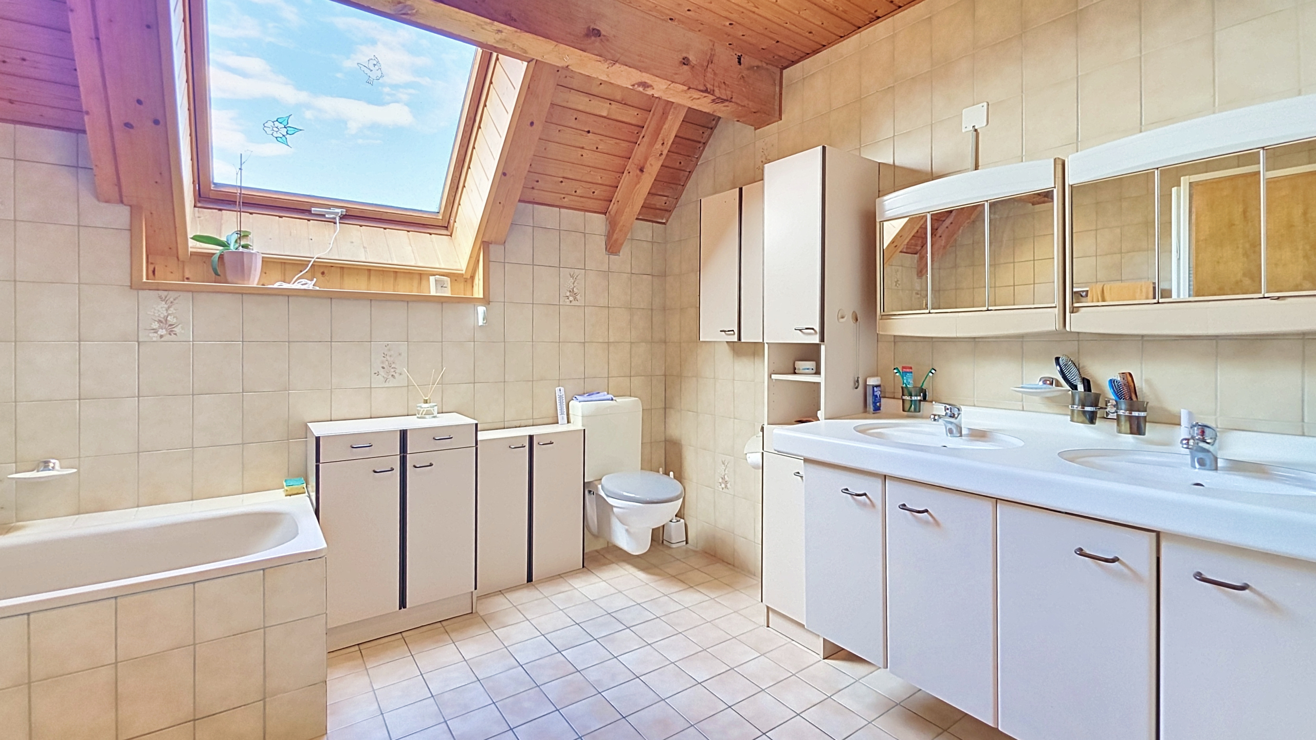 Appartement 6 pces - 1er étage - salle de bain 3