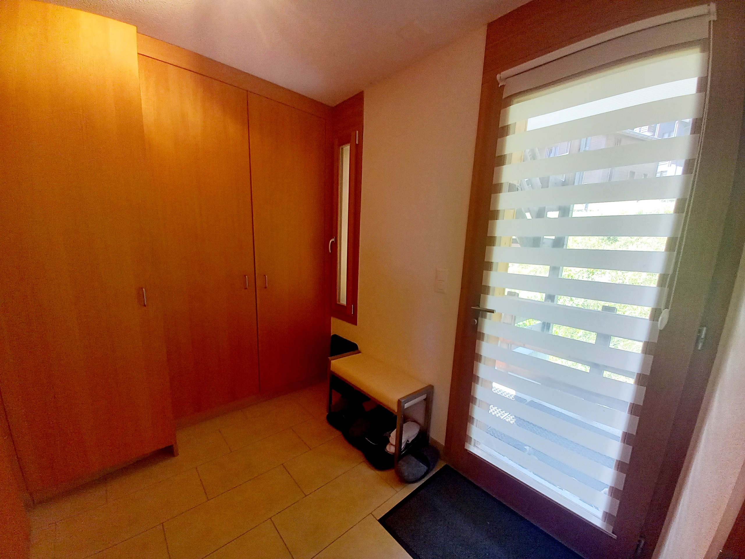 Entrée et vestiaire  Entrée et vestiaire