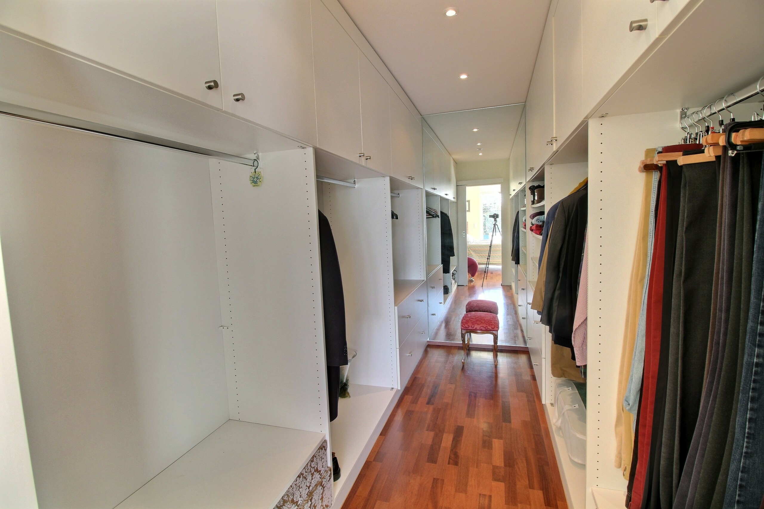 Dressing parental
