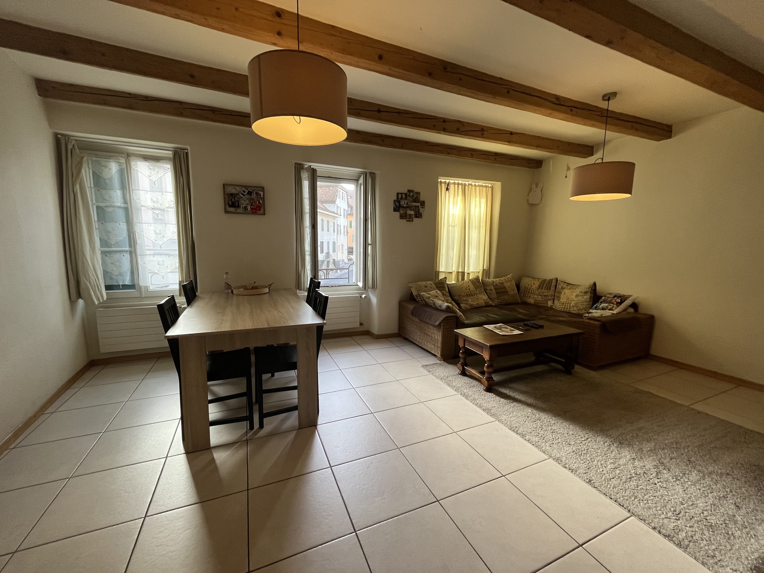 Séjour 3 pièces étage Séjour 3 pièces étage