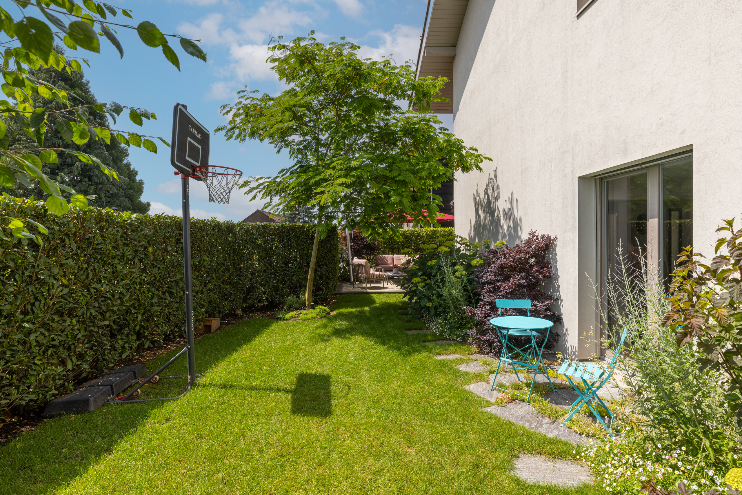 Joli jardin intime  Joli jardin intime