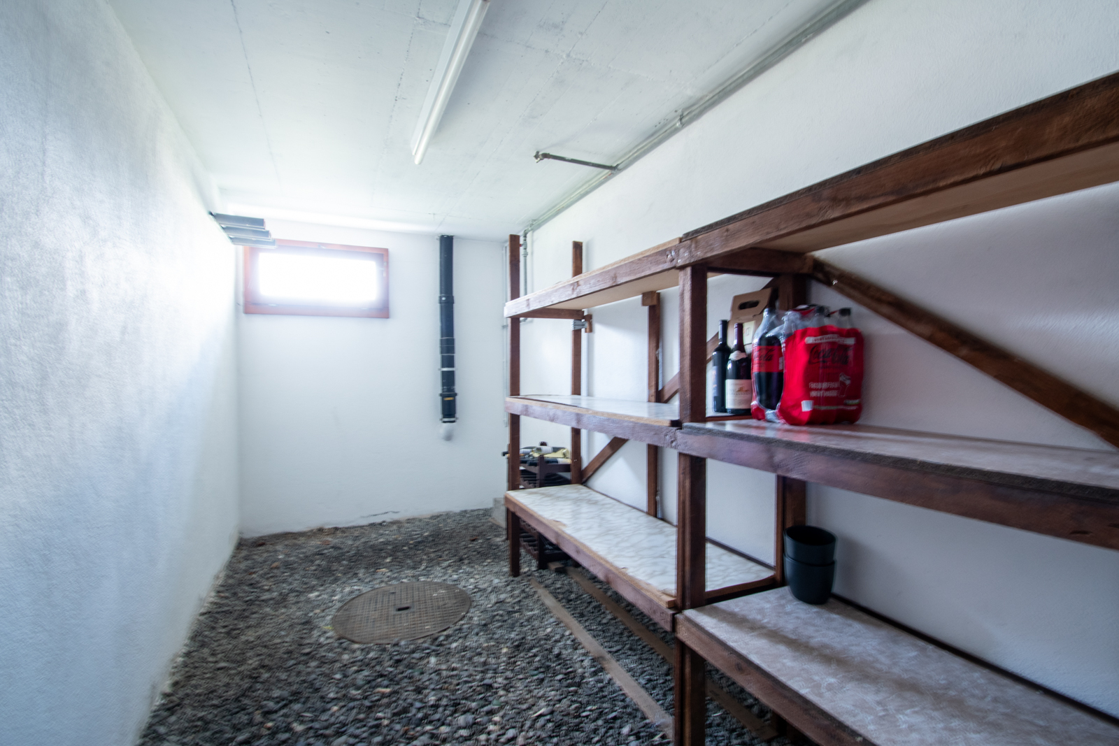 Interior view 16