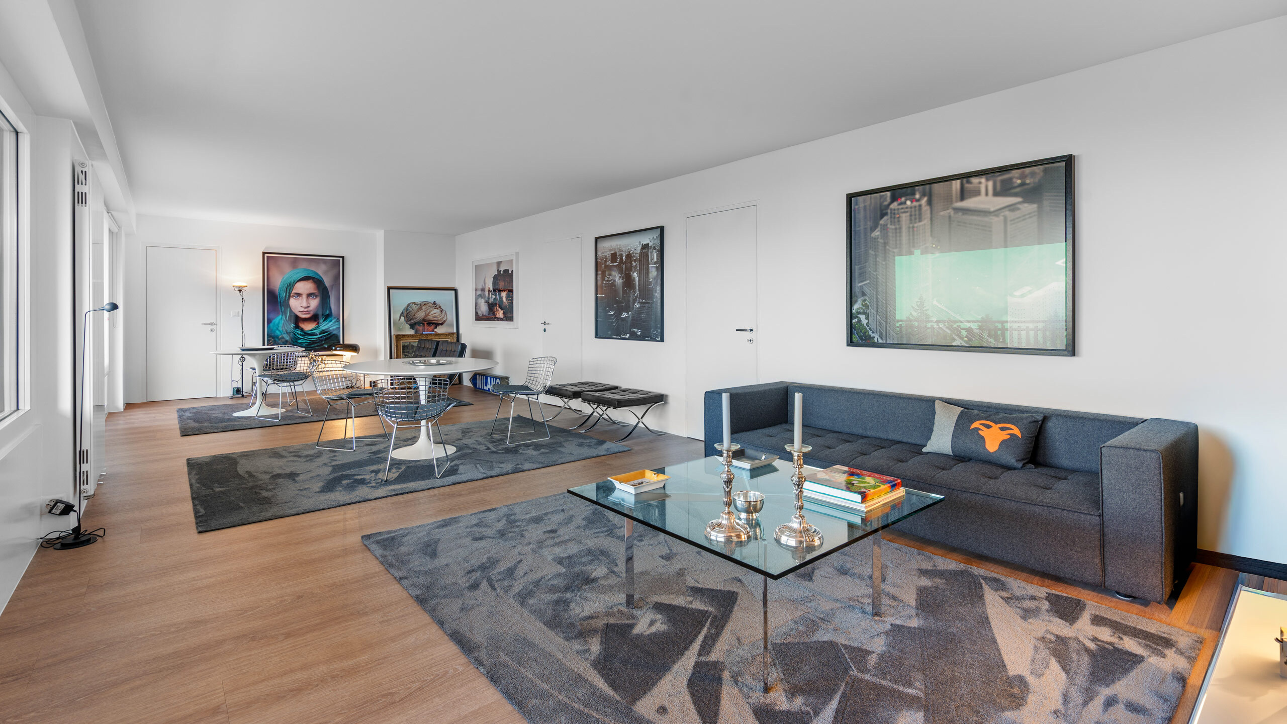 Vaste séjour moderne et lumineux Vaste séjour moderne et lumineux