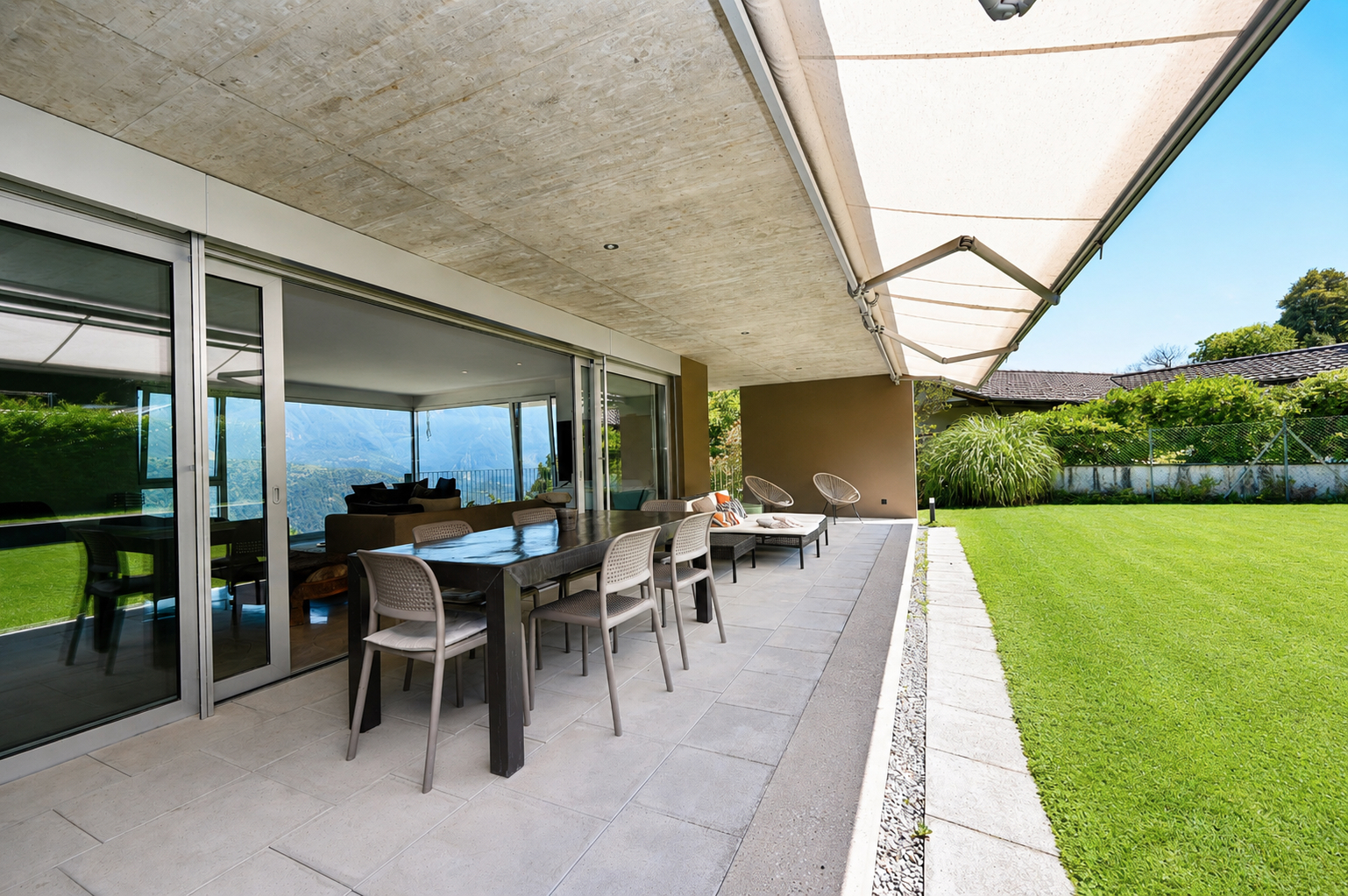 Interior view 5