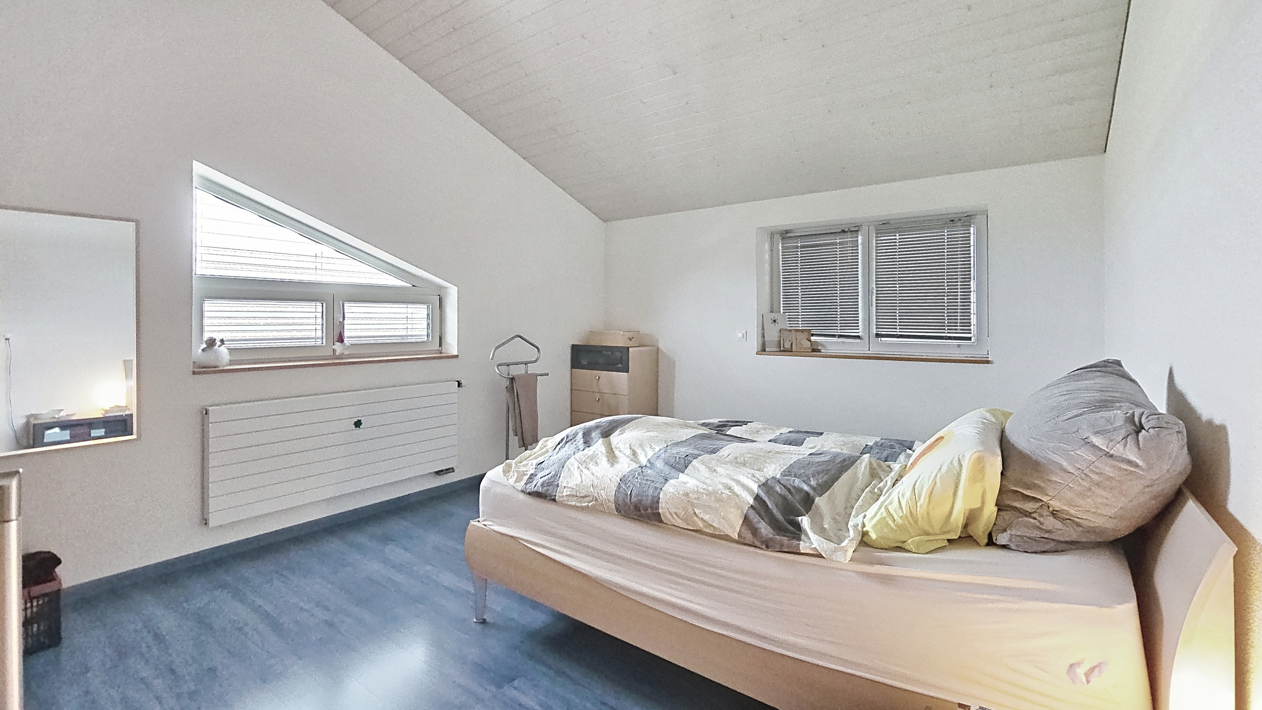 Appartement duplex 4.5 pces 1er étage Appartement duplex 4.5 pces 1er étage