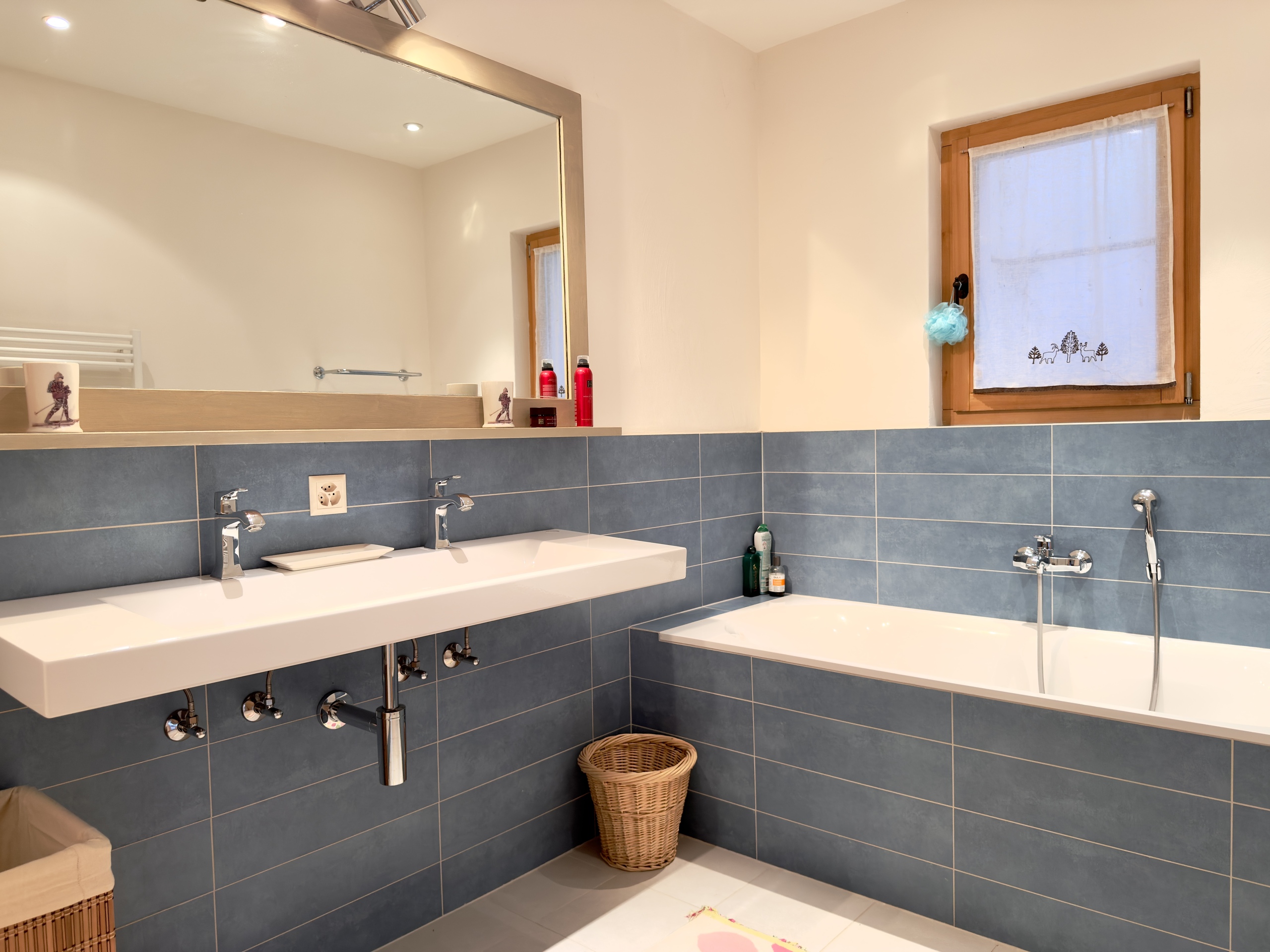 Salle de bains en suite étage -1