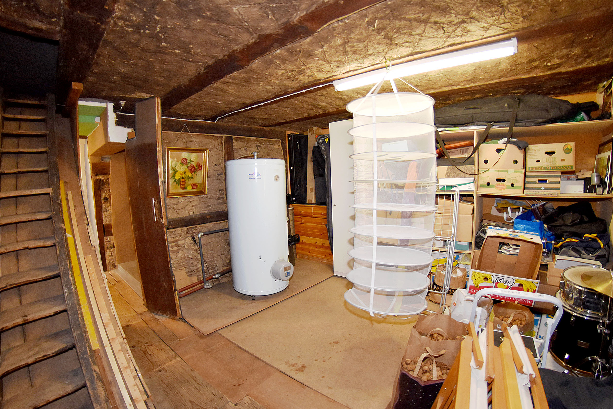 Abstellkammer im OG Abstellkammer im OG