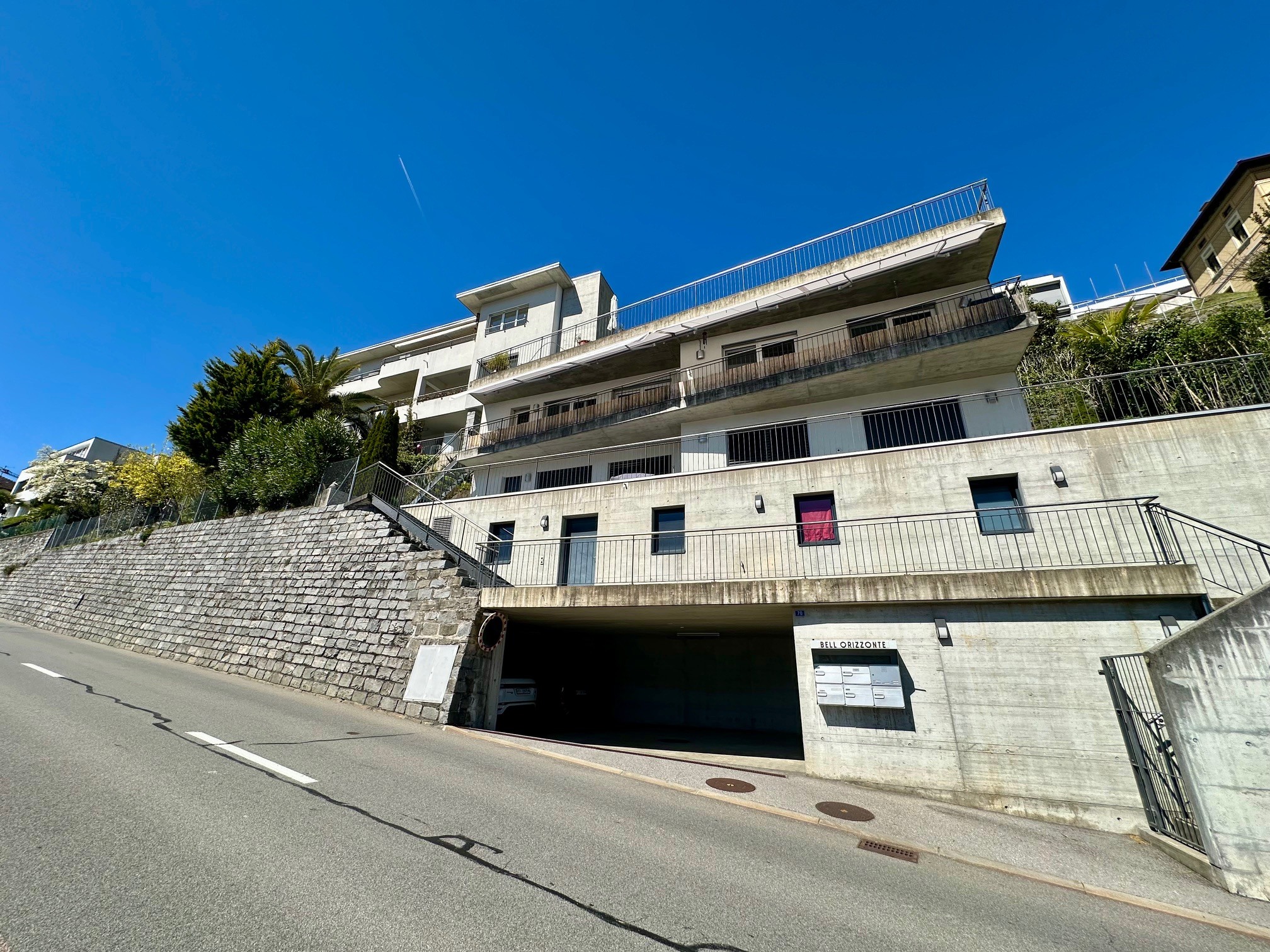 Vista esteriore 1