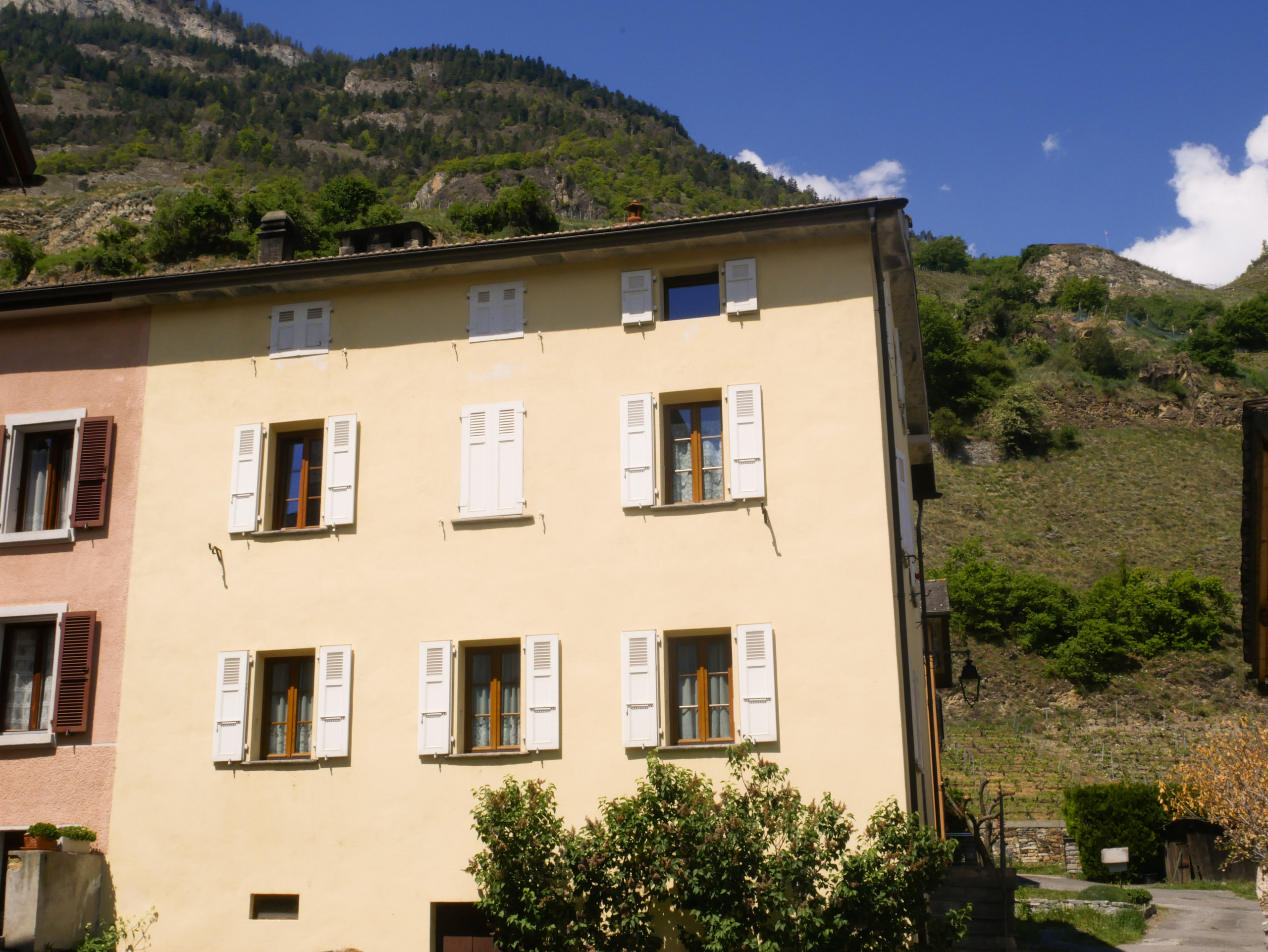 Exterior view 1