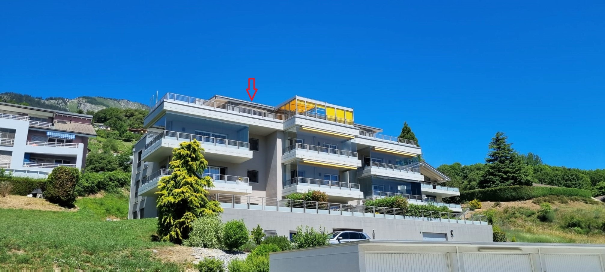 Immeuble - vue sud-ouest Immeuble - vue sud-ouest